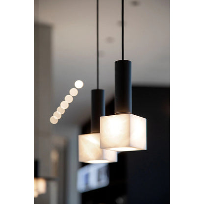 Oran Alabaster Pendant Lamp