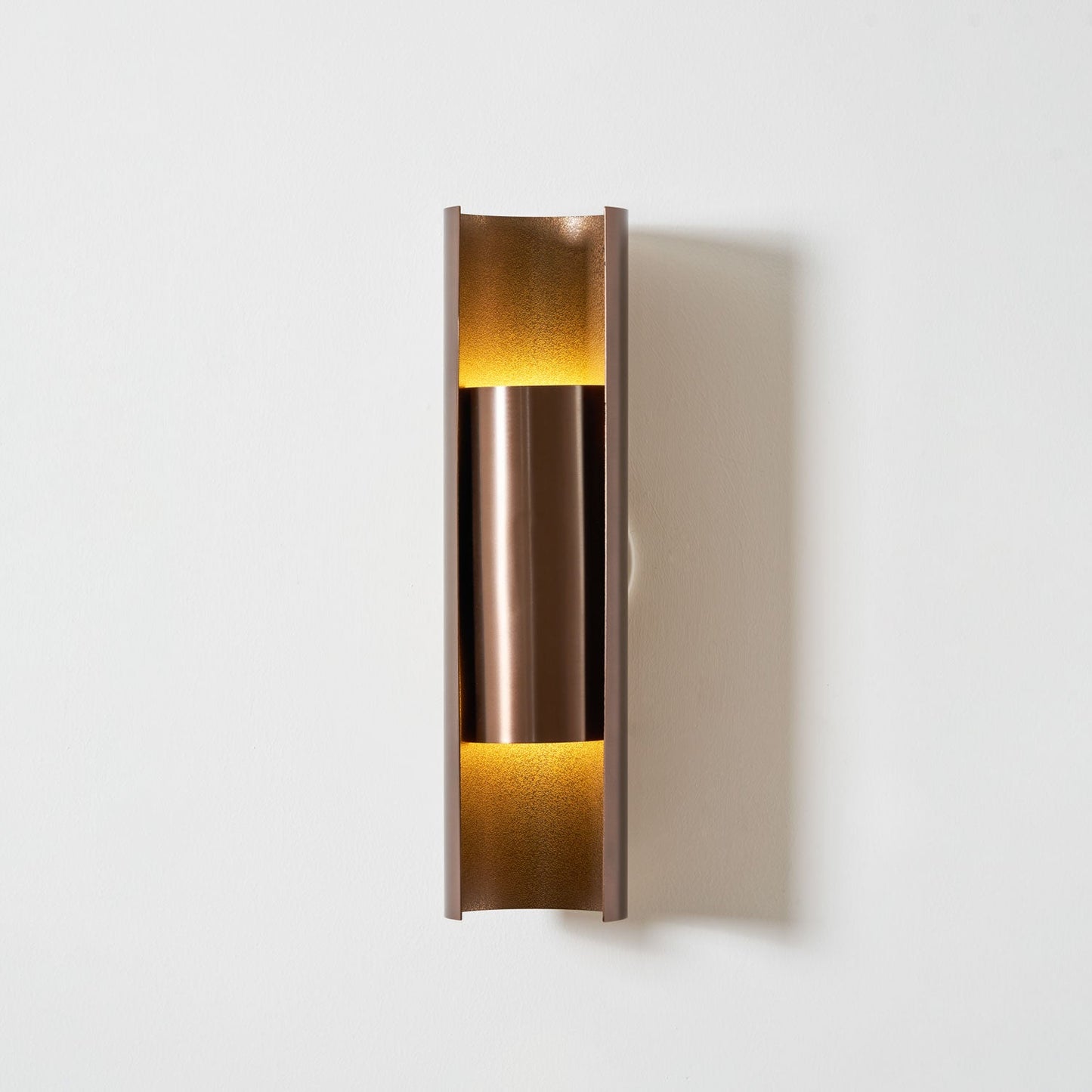 Nyx Wall Lamp