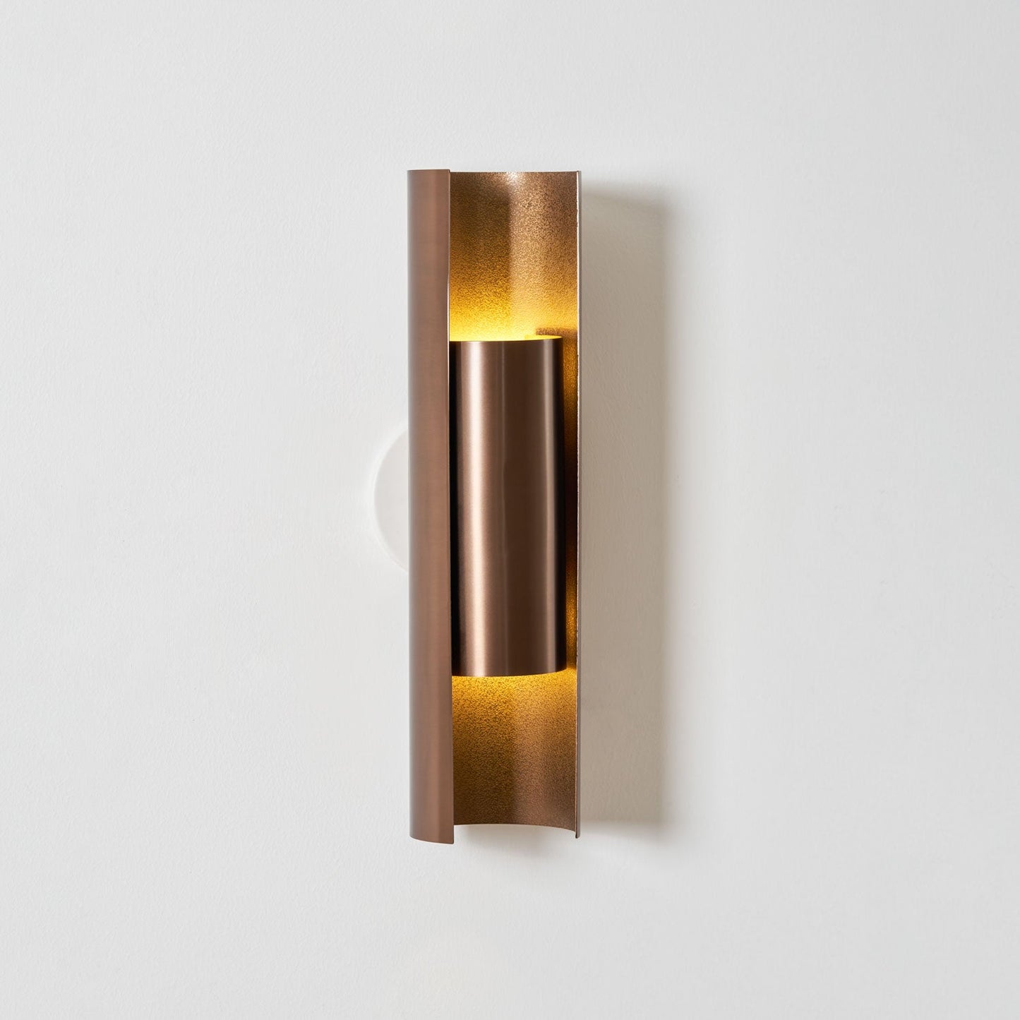 Nyx Wall Lamp