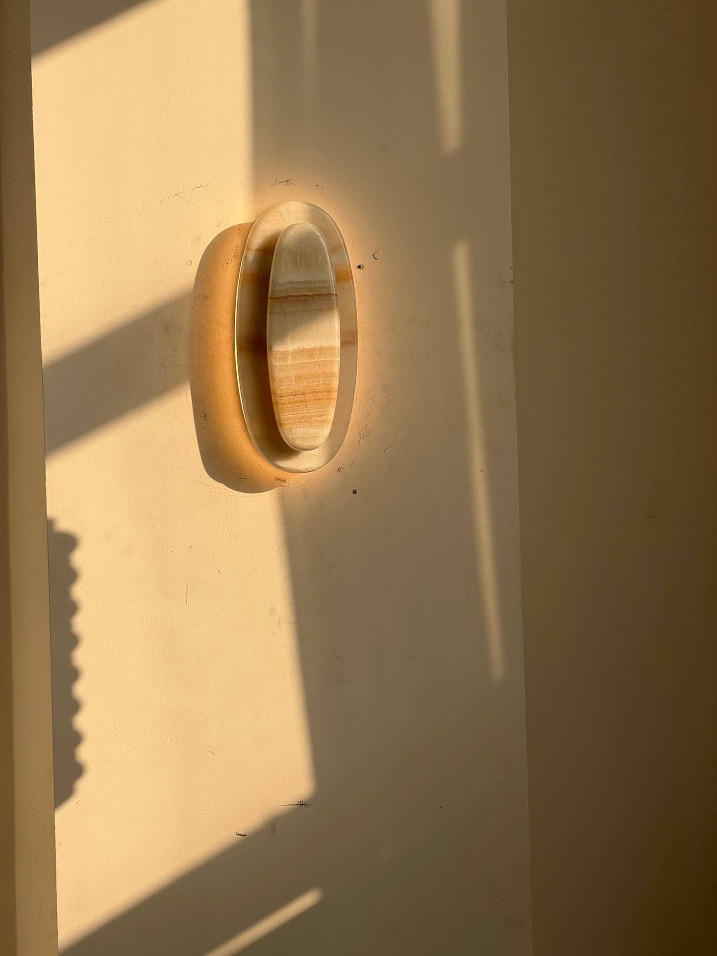 Oro Onyx Wall Lamp