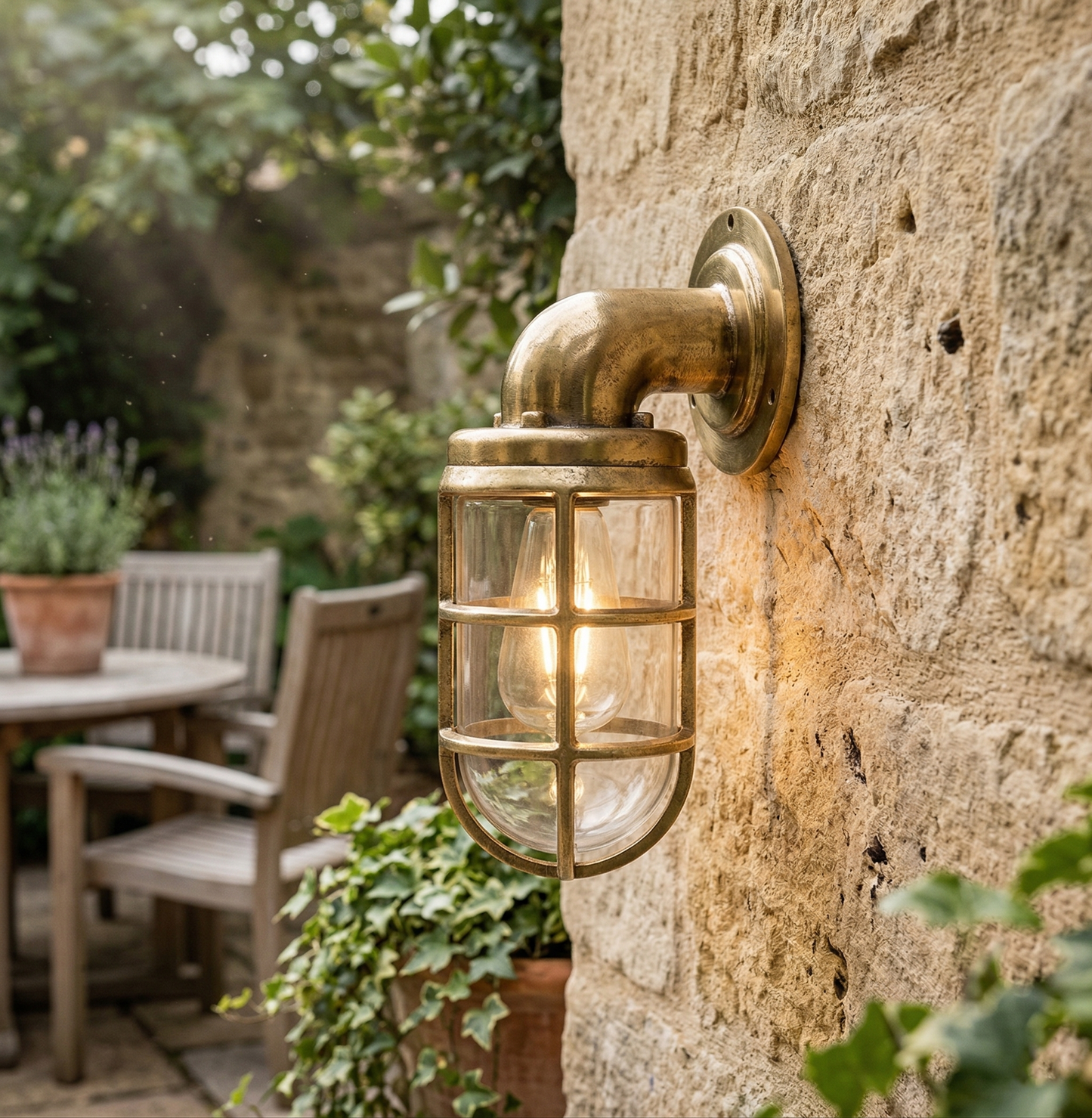 Marine Wall Lamp
