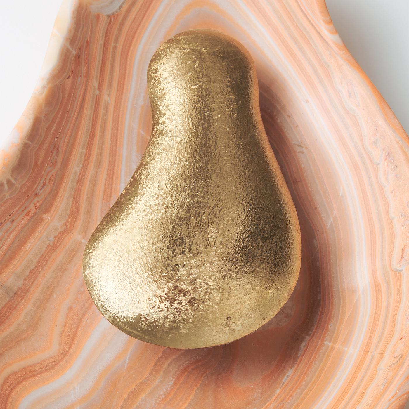 Oyster Hammered Onyx Sconce