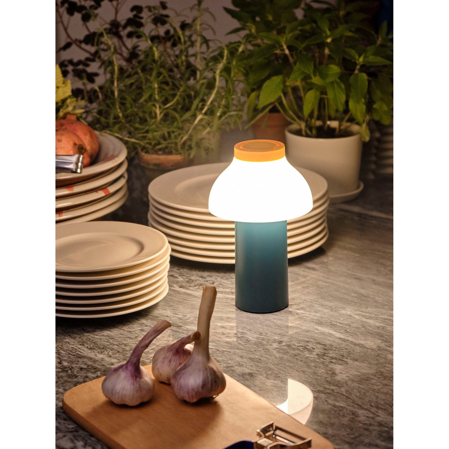 PC Portable Table Lamp (Built-in Battery)
