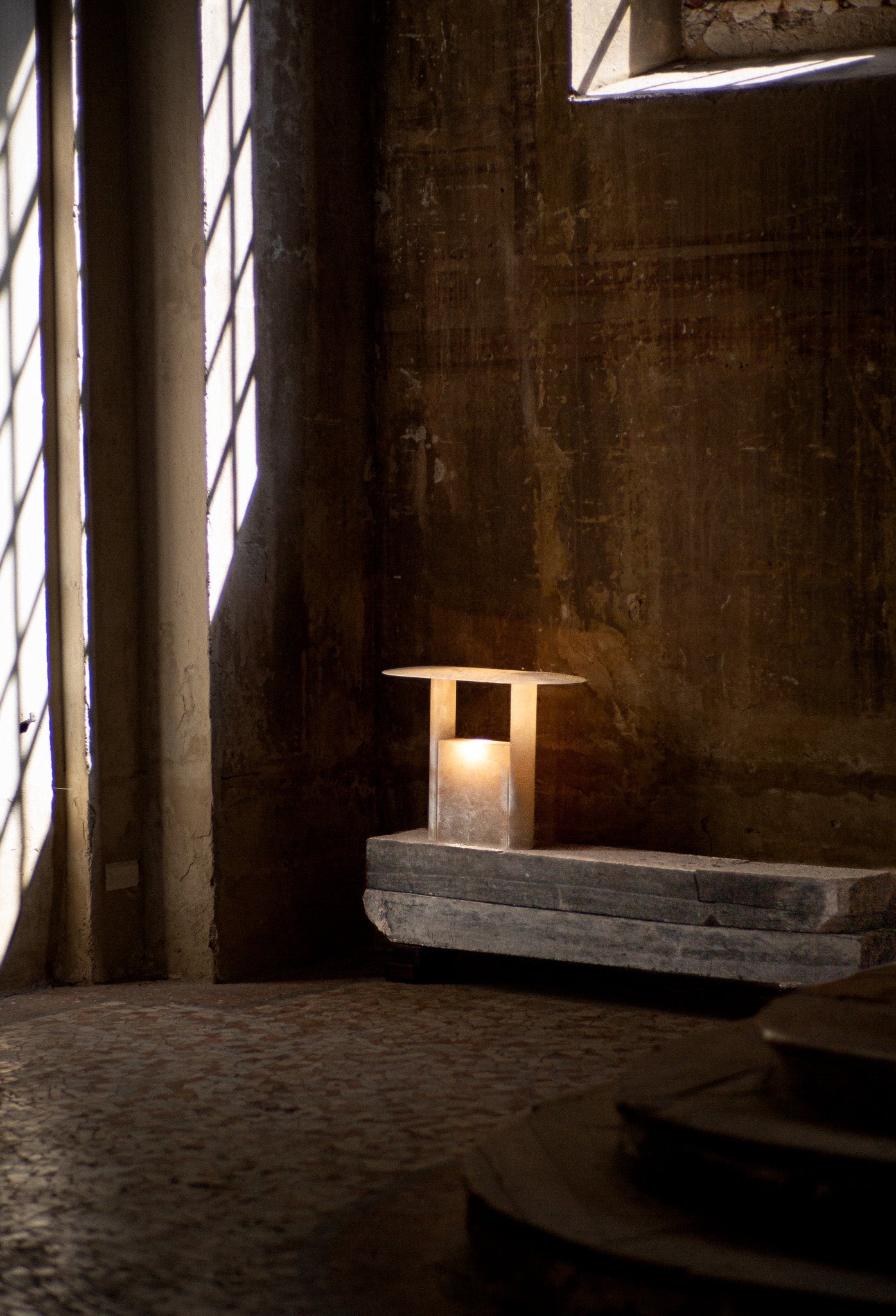 Pagoda Alabaster Table Lamp