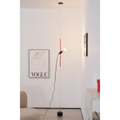 Floor-to-Ceiling Tension Cable Lamp – Adjustable Spotlight