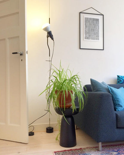 Floor-to-Ceiling Tension Cable Lamp – Adjustable Spotlight