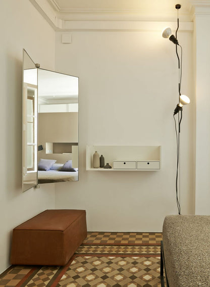 Floor-to-Ceiling Tension Cable Lamp – Adjustable Spotlight