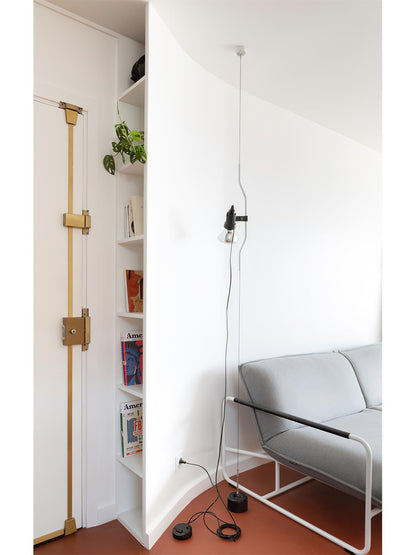Floor-to-Ceiling Tension Cable Lamp – Adjustable Spotlight