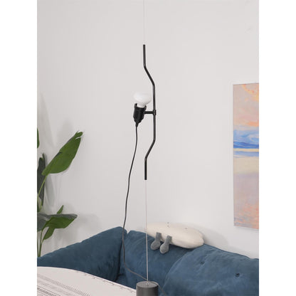 Floor-to-Ceiling Tension Cable Lamp – Adjustable Spotlight