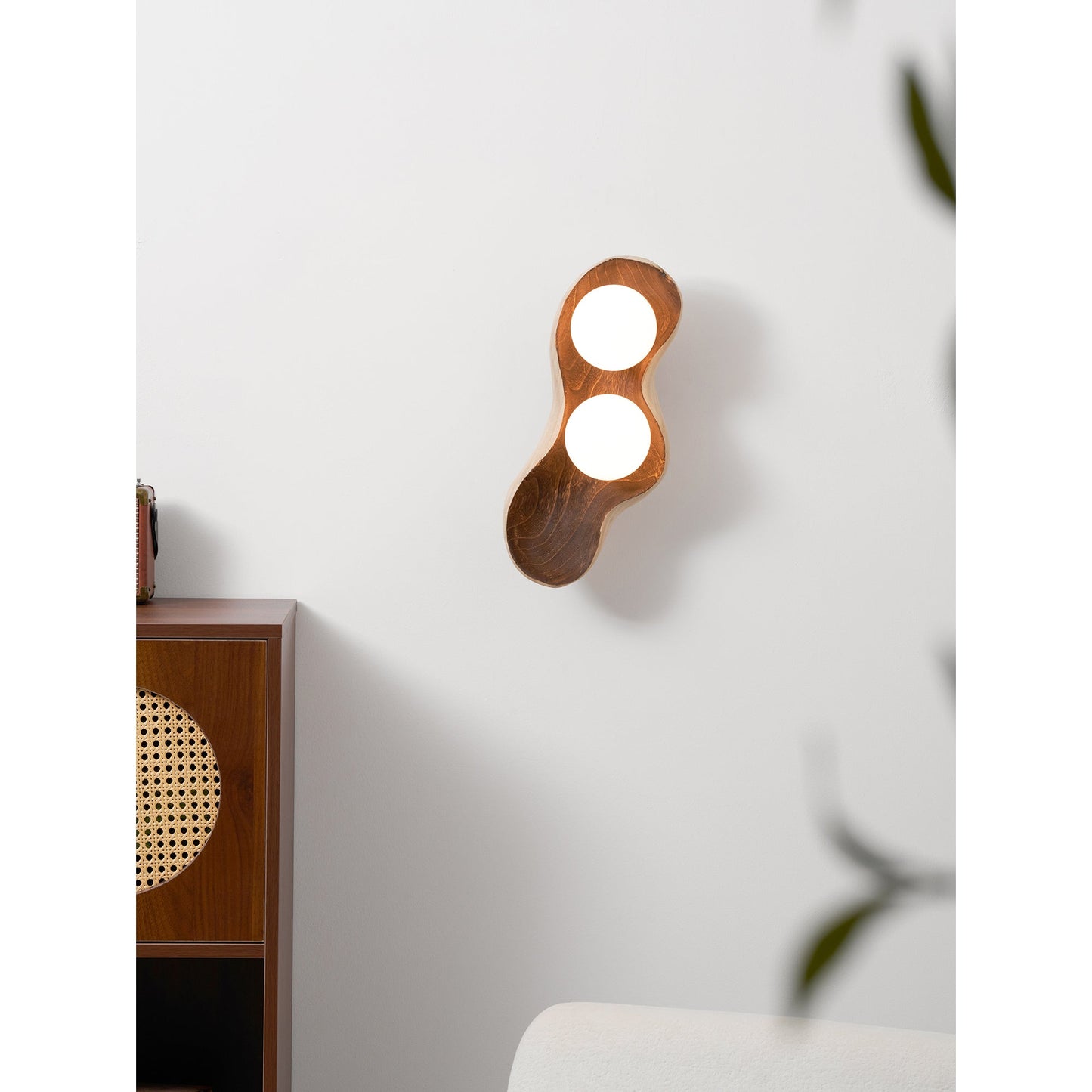 Pea Wall Lamp
