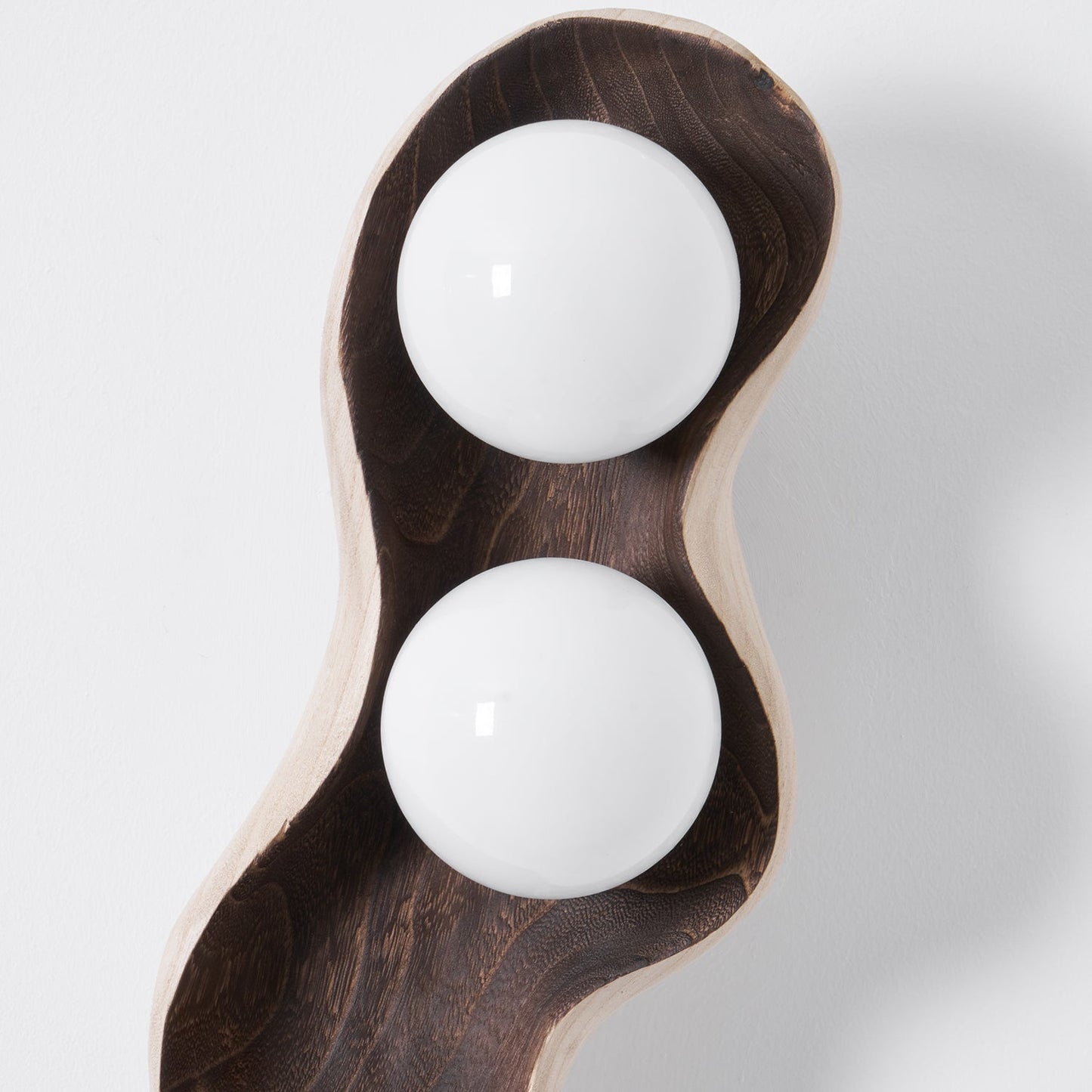 Pea Wall Lamp