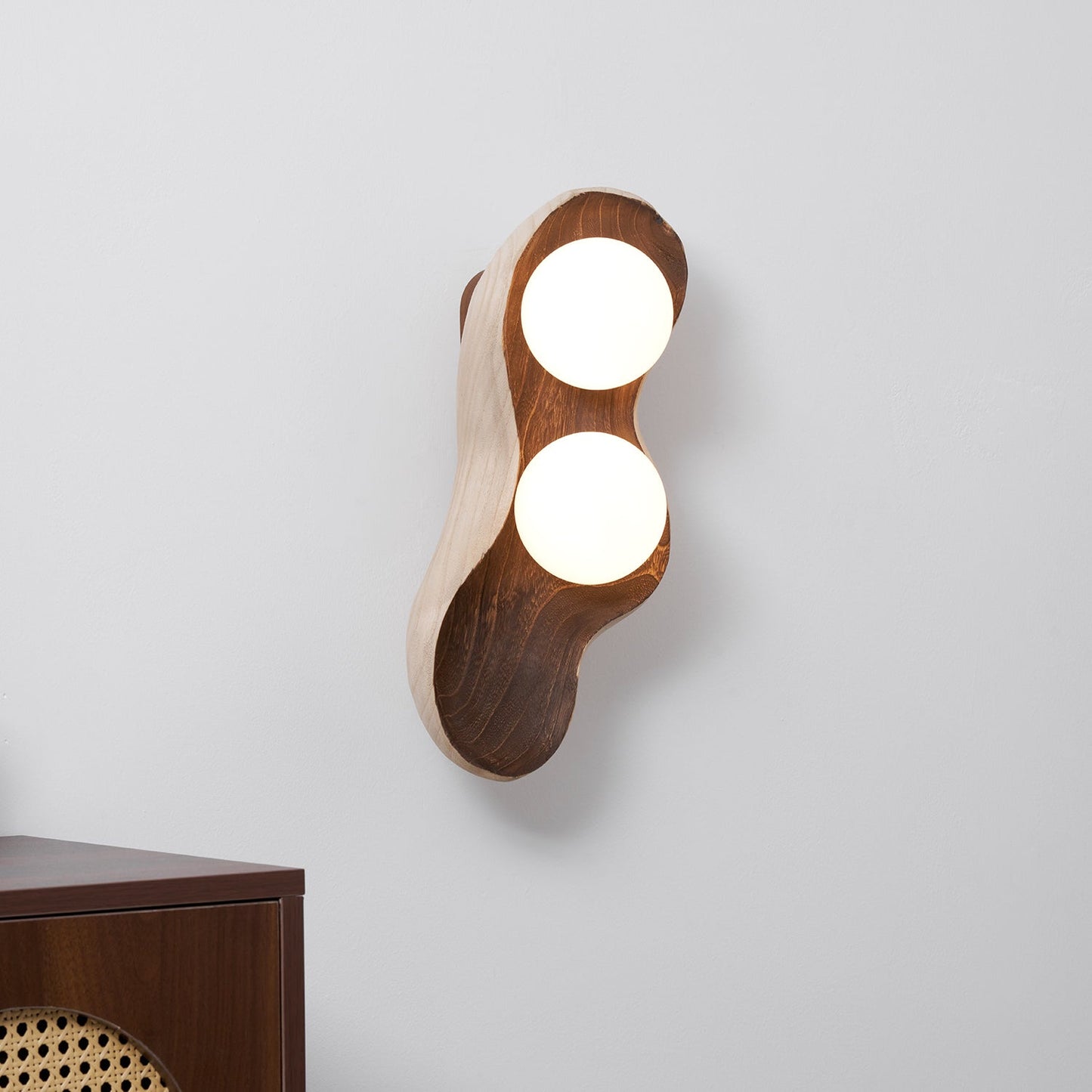 Pea Wall Lamp