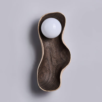 Pea Wall Lamp