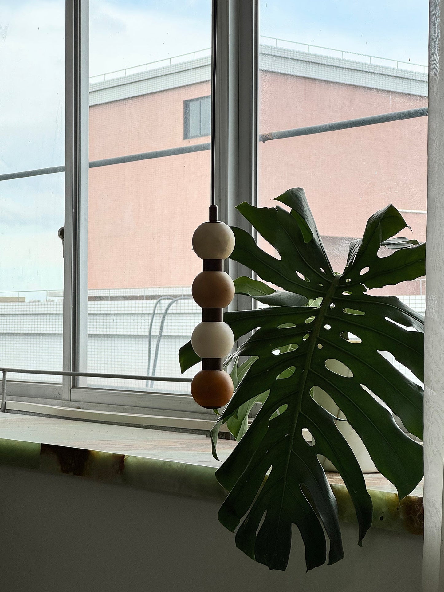 Perle Alabaster Pendant Lamp