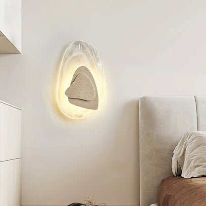 Petra Wall Lamp
