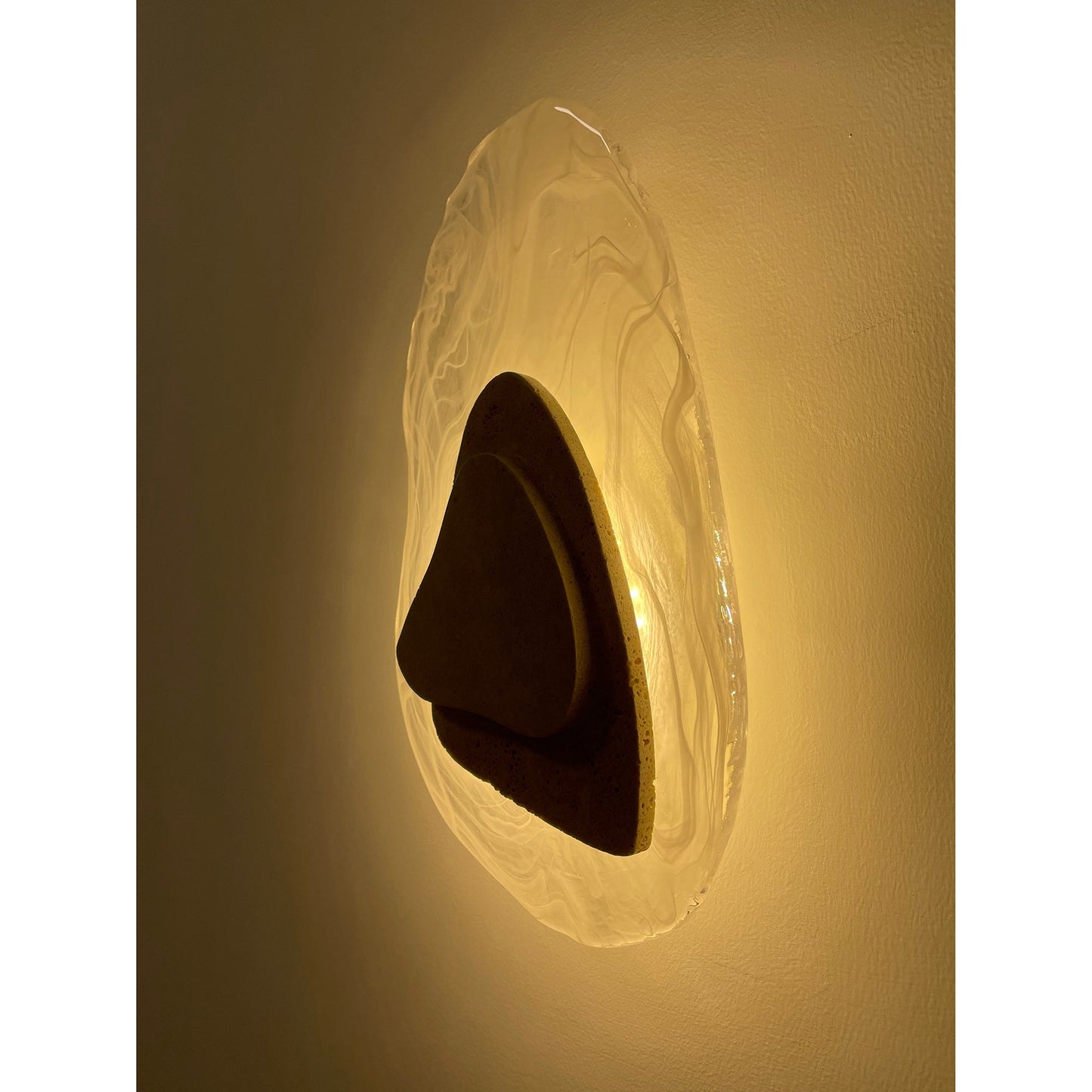 Petra Wall Lamp