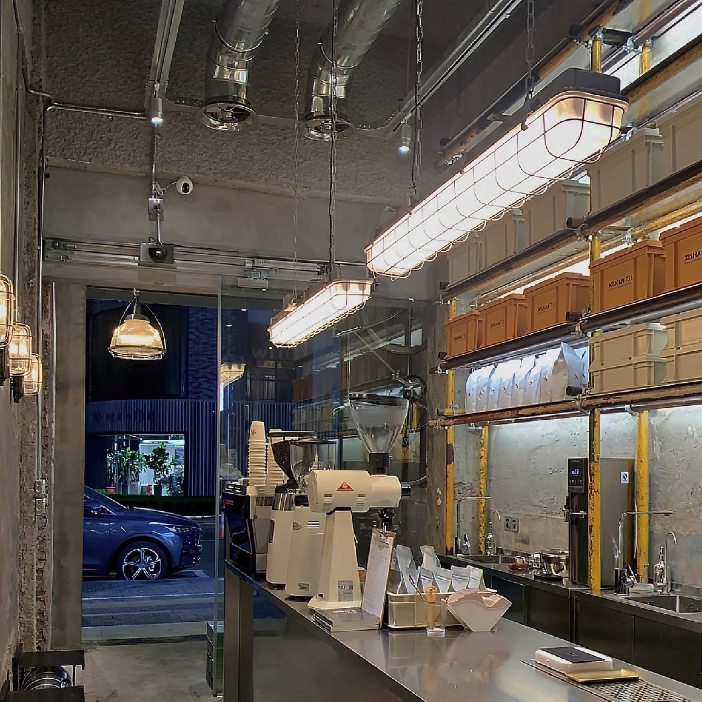 Porringer Linear Industrial Pendant Lamp