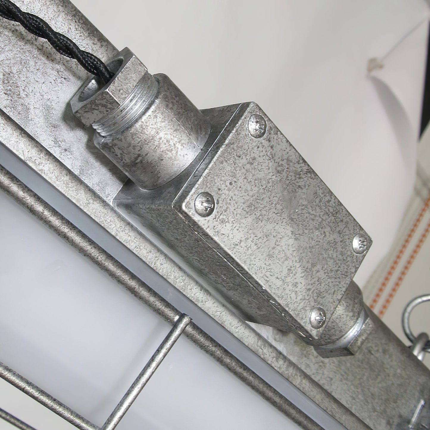Porringer Linear Industrial Pendant Lamp