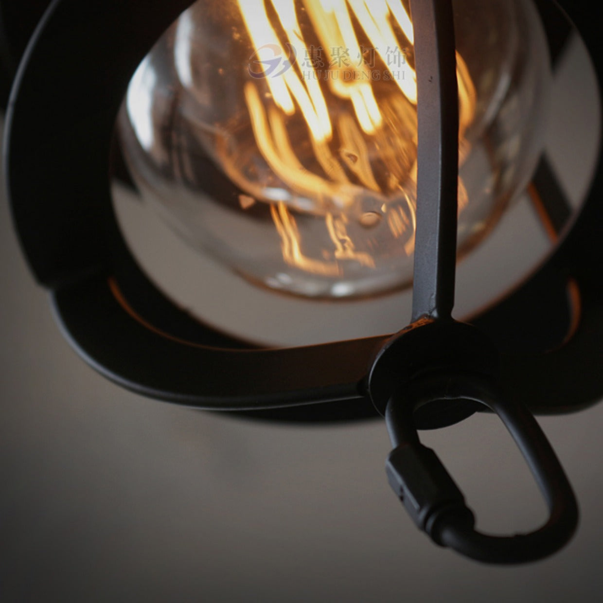 Port Classic Wall Lamp