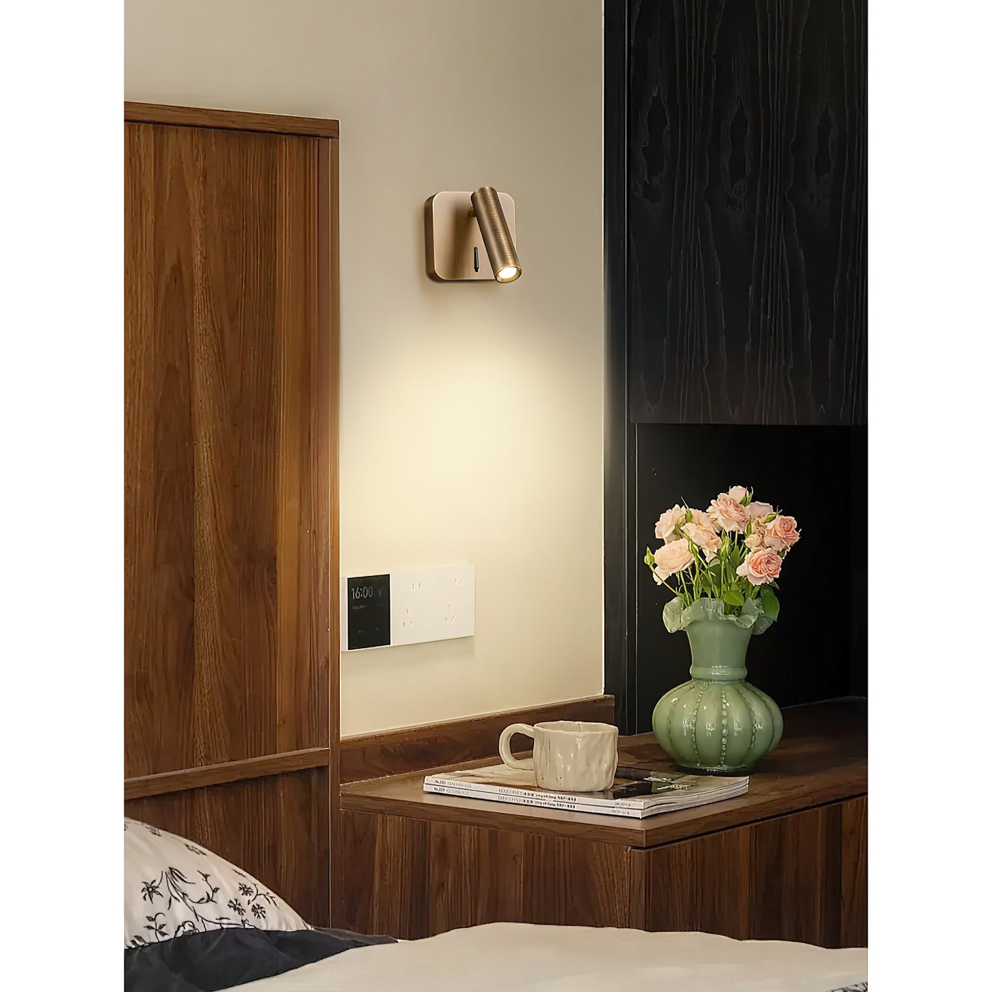 Prea Wall Lamp