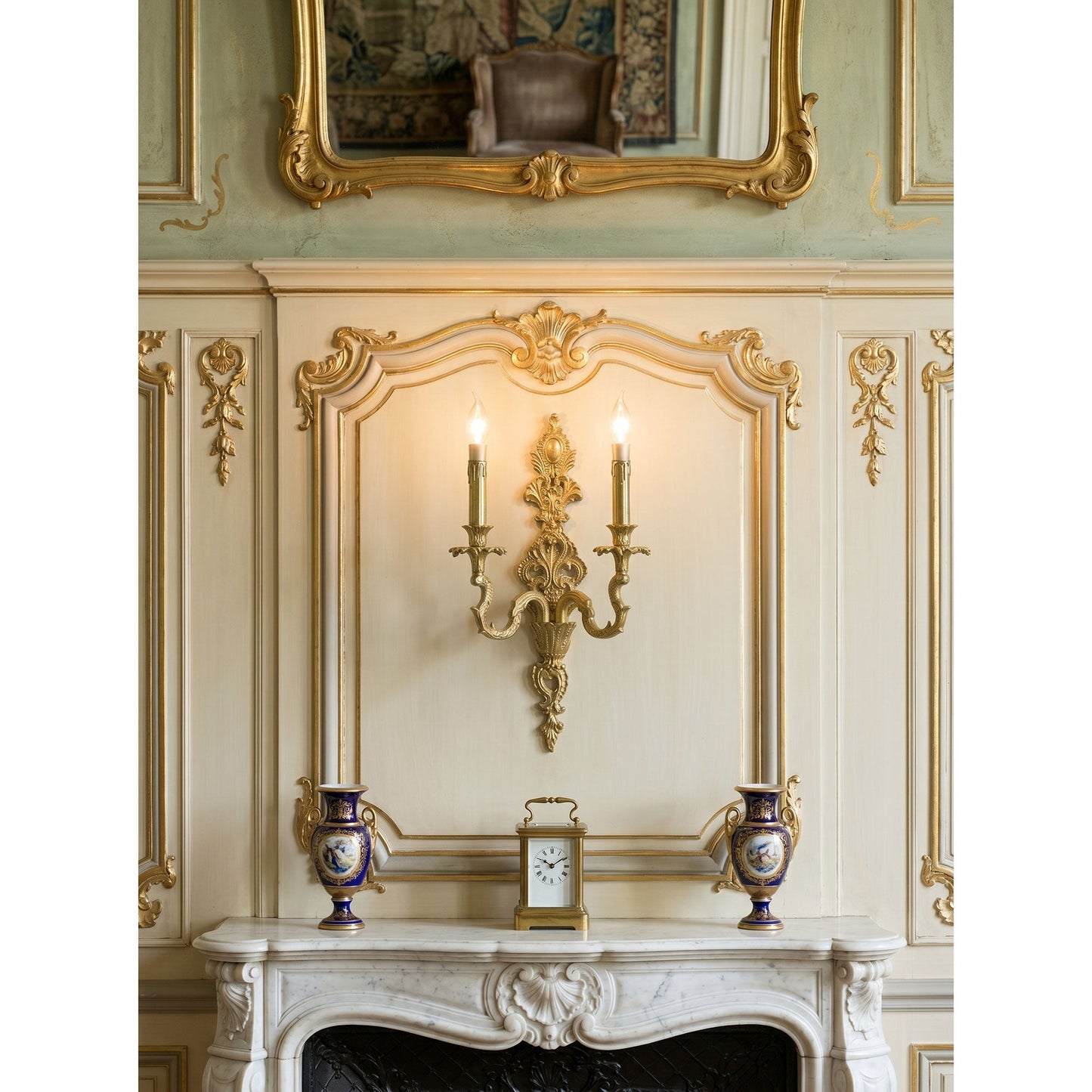 Royal Bee Wall Sconce