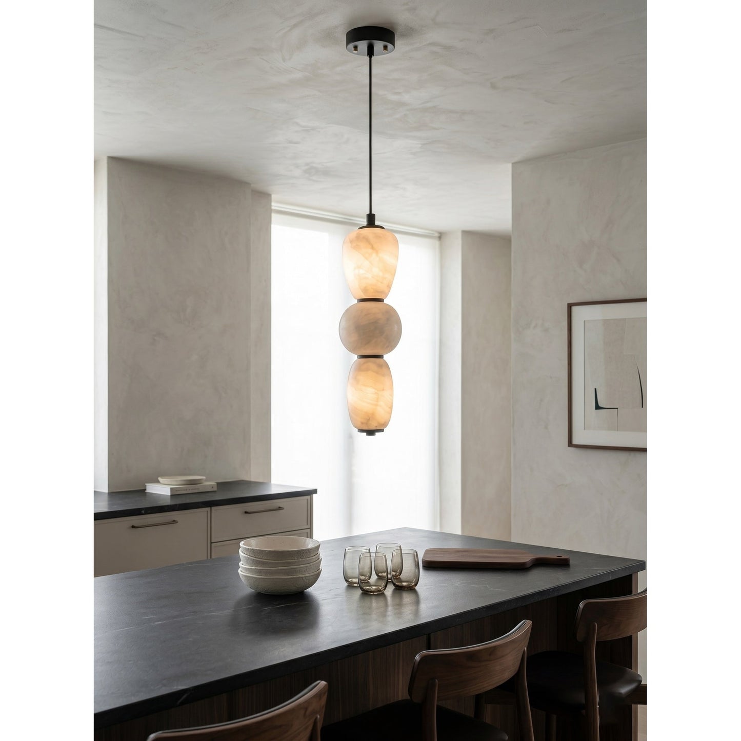 Alabaster Pendulous Pearl Pendant Lamp