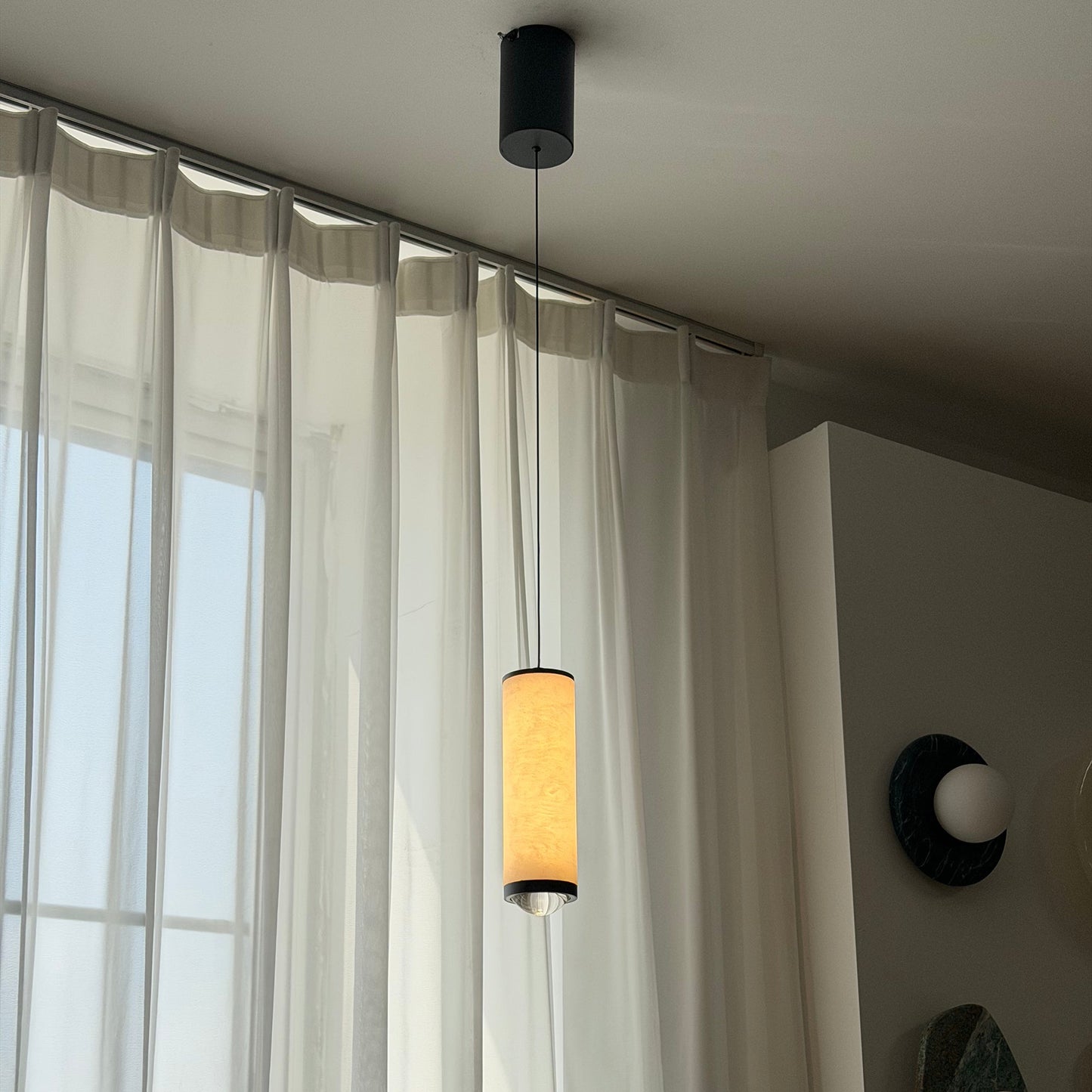 Fina Cylindrical Alabaster Pendant Lamp