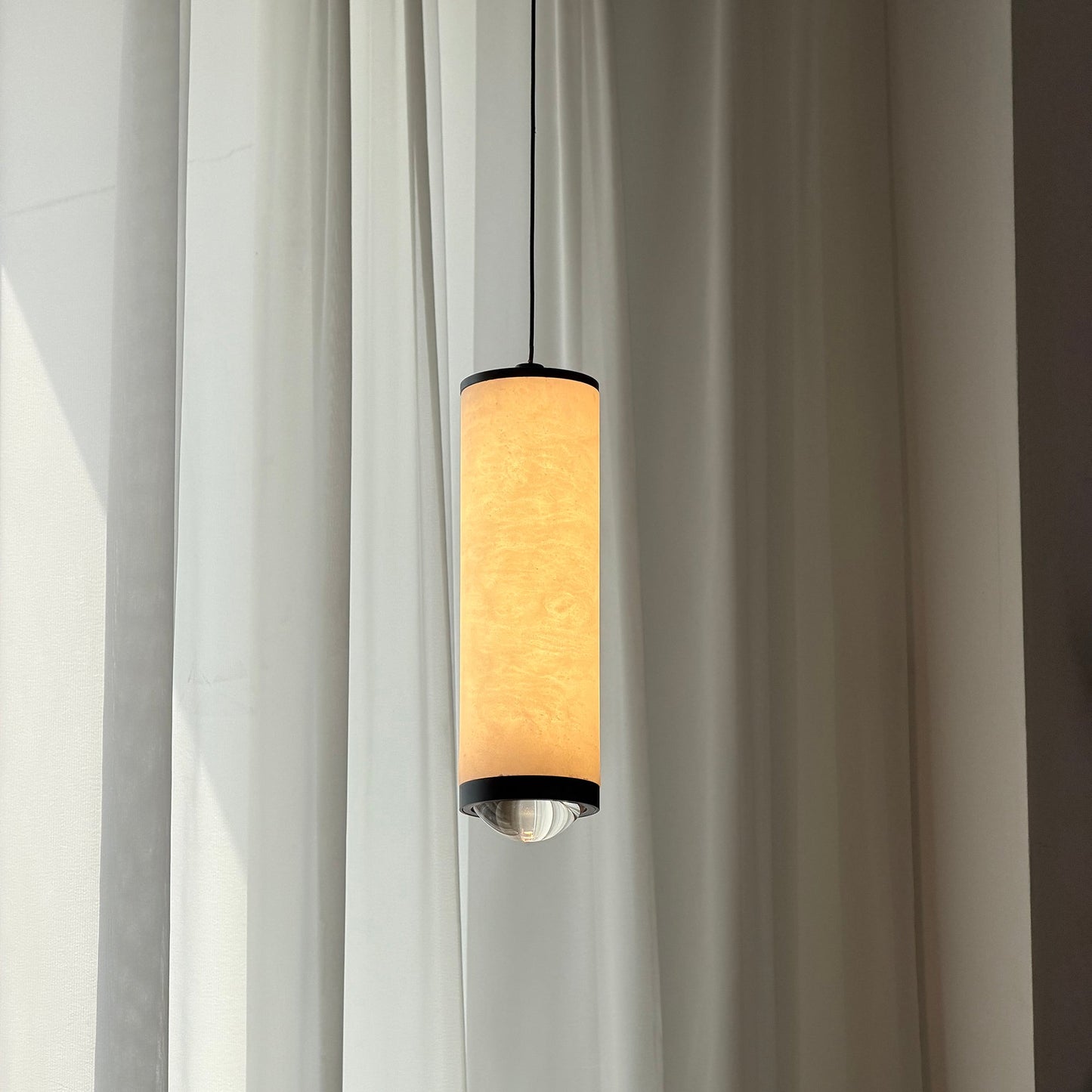 Fina Cylindrical Alabaster Pendant Lamp