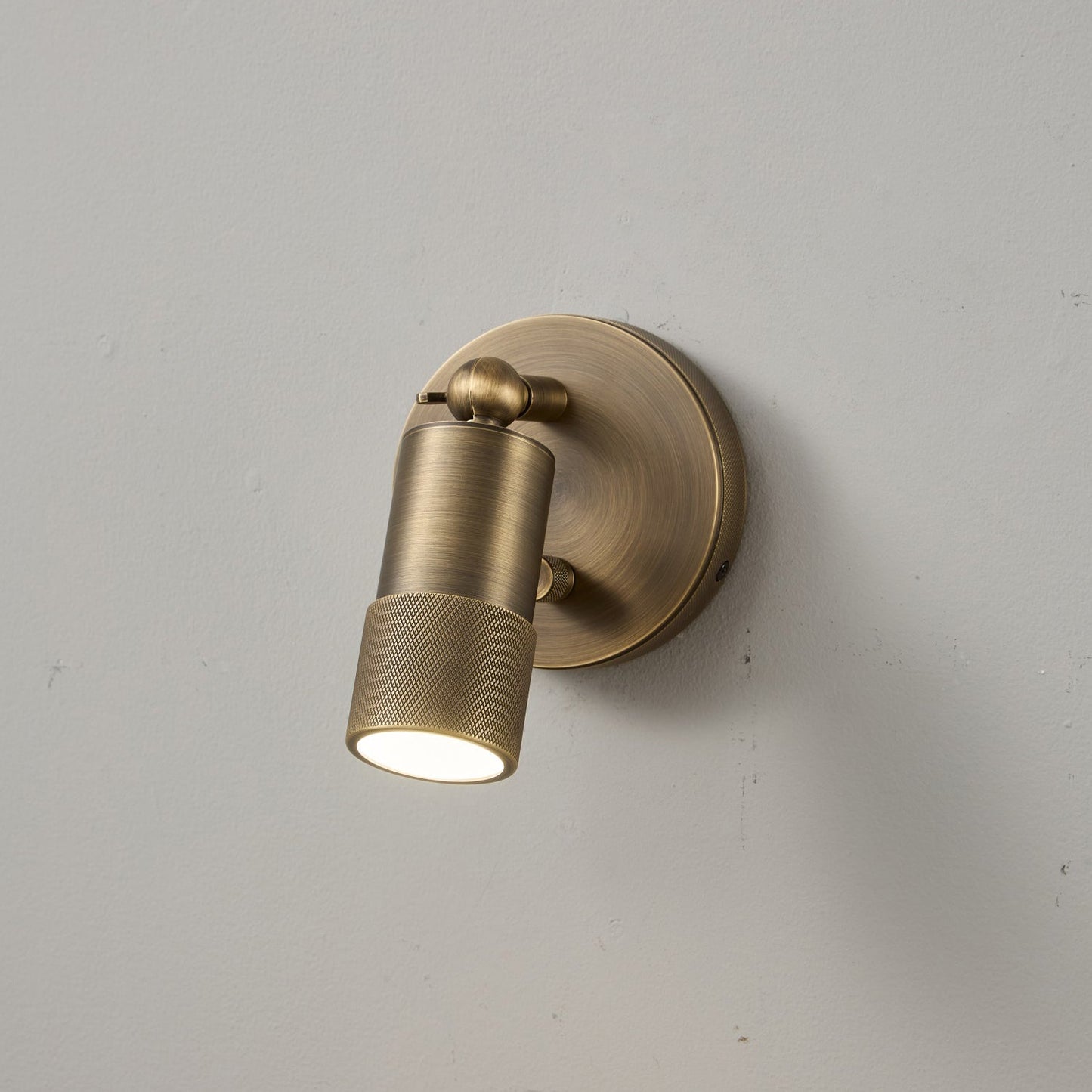 Jura Wall Sconce