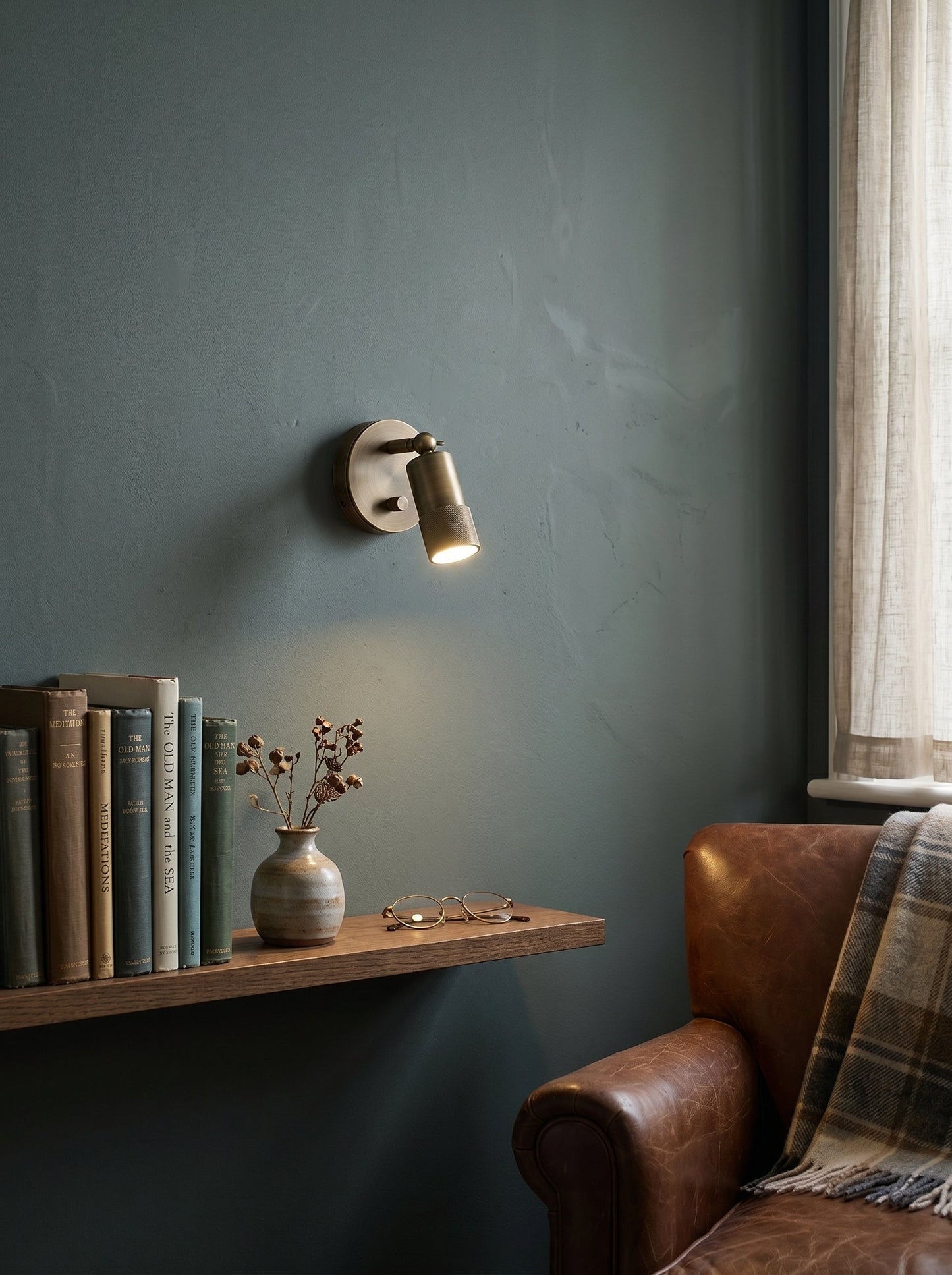 Jura Wall Sconce