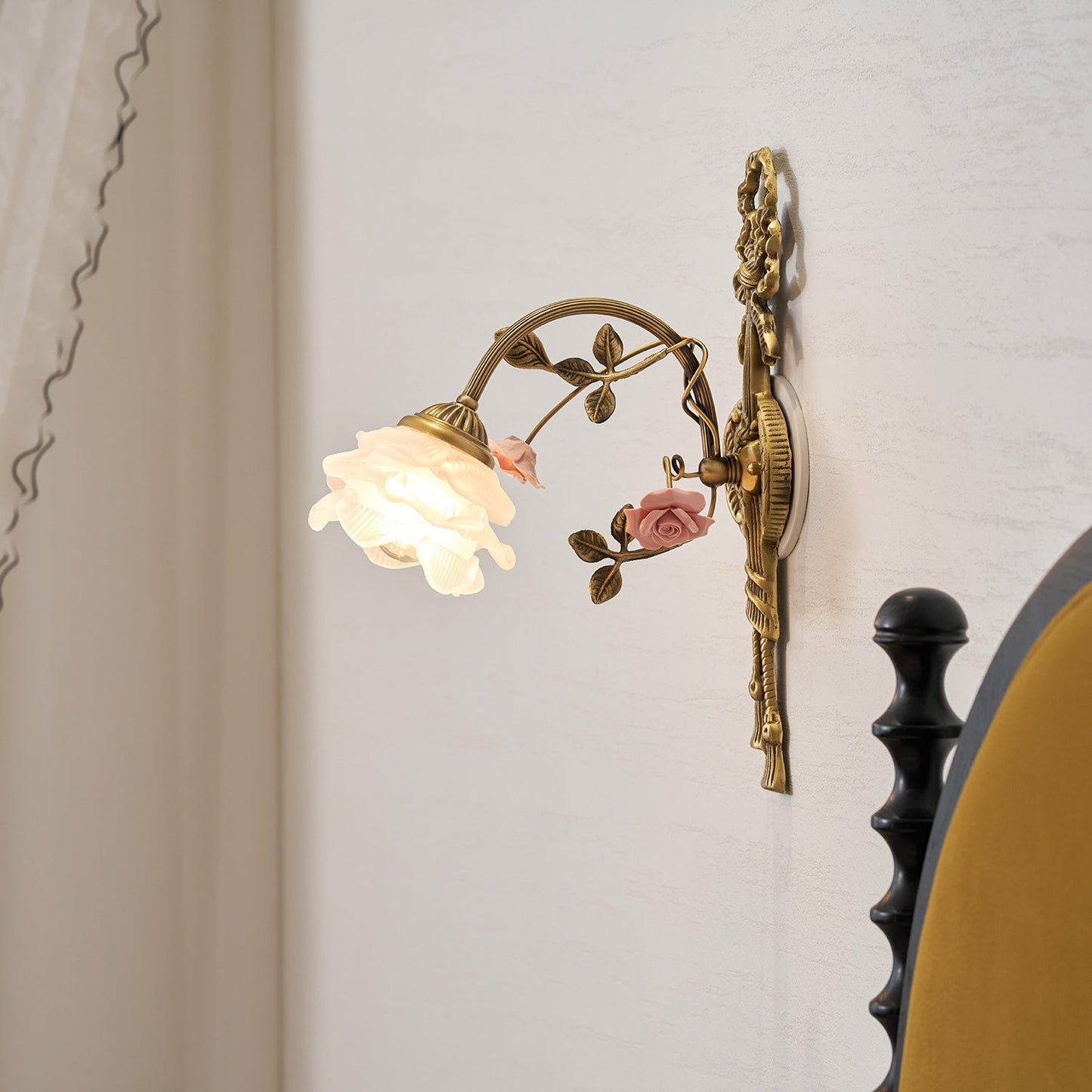 Rosalie Floral Wall Lamp