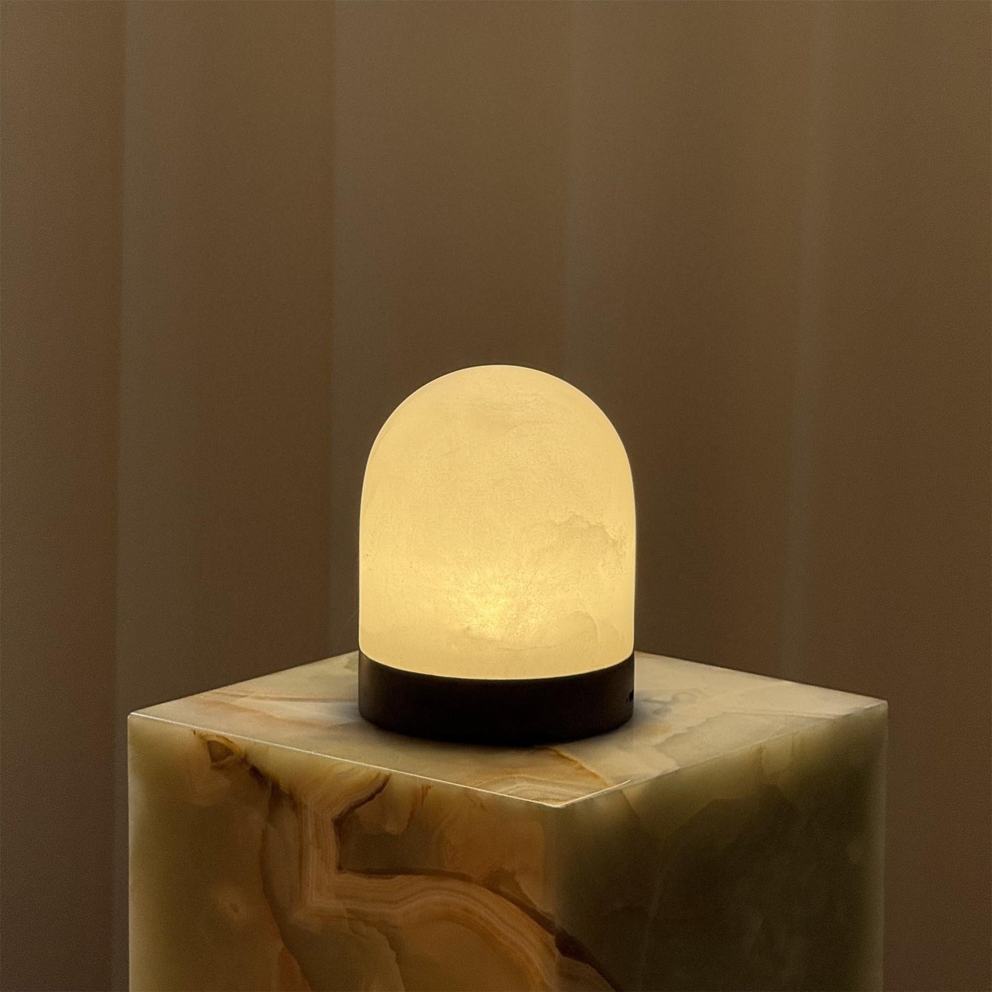 Roger Cordless Table Lamp (Built-in Battery)