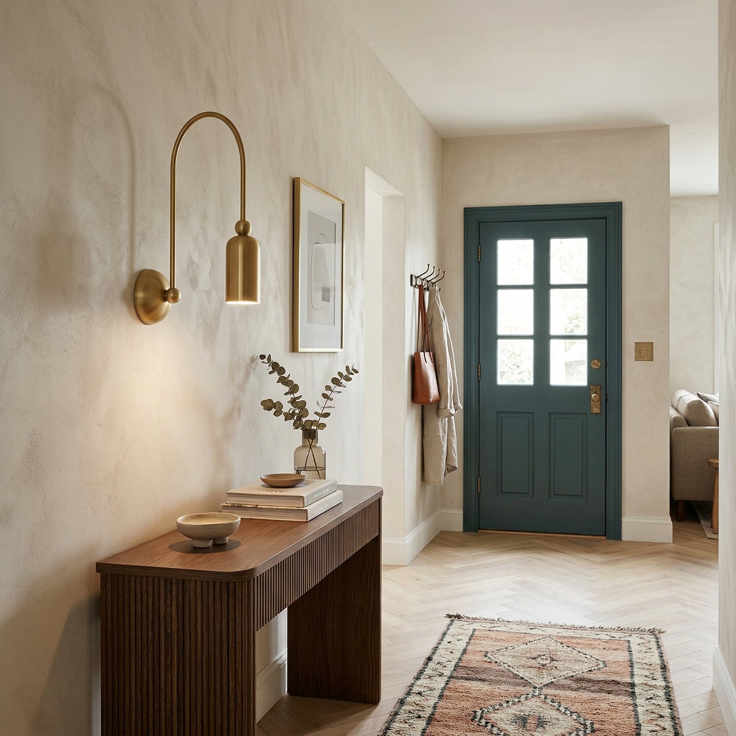 Madame Wall Lamp