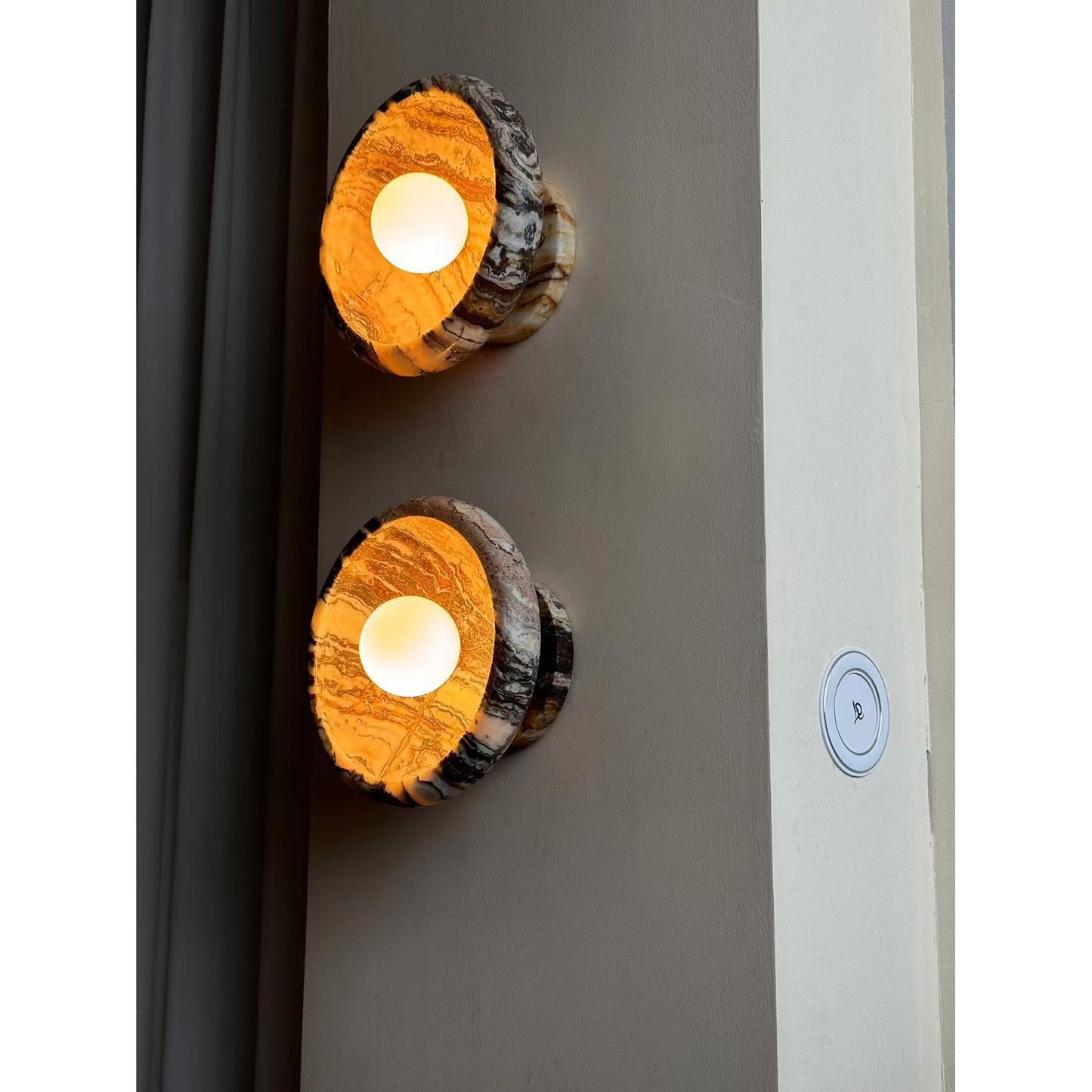 Piedra Marble Wall Lamp