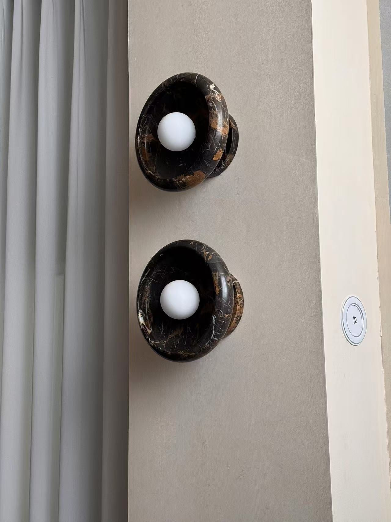Piedra Marble Wall Lamp