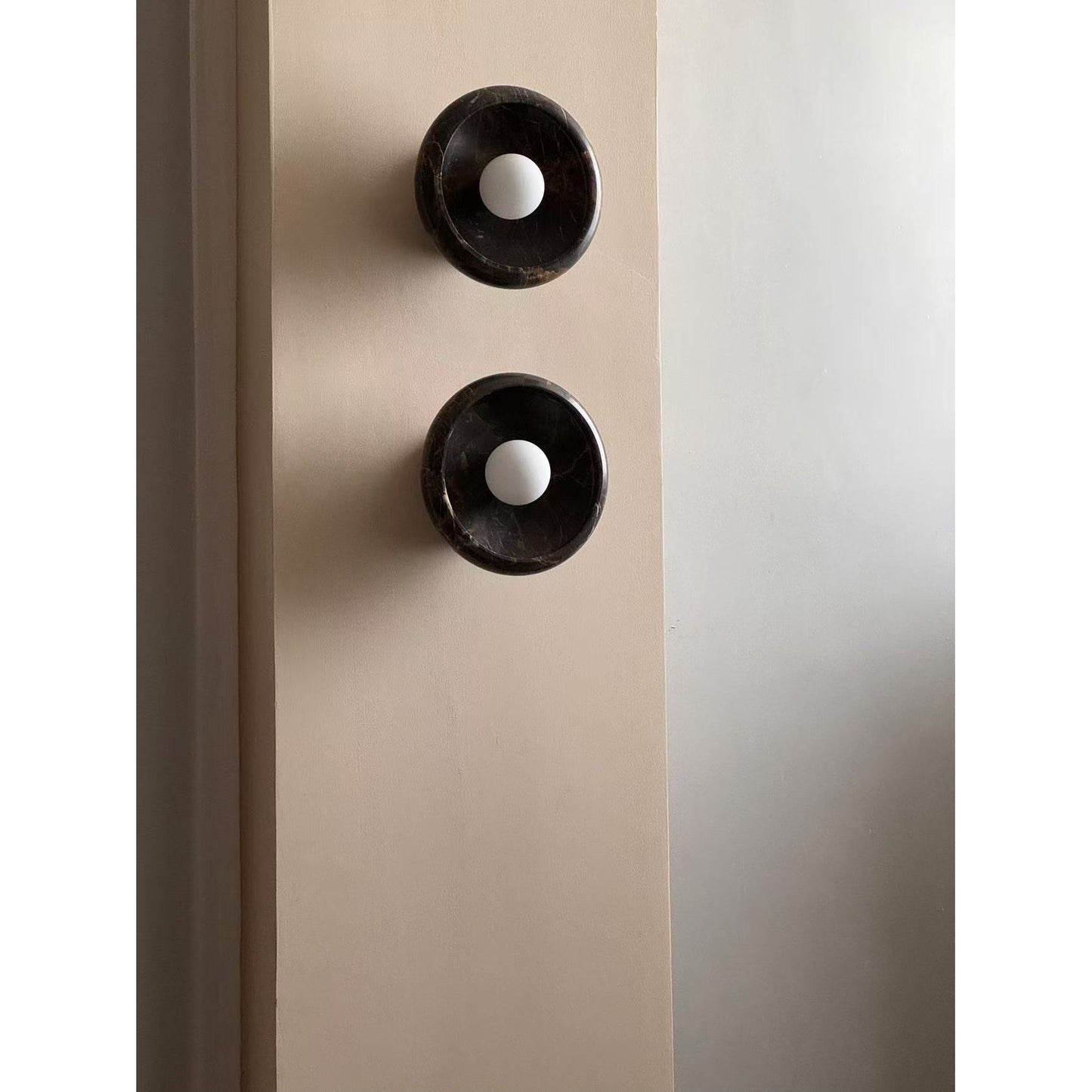 Piedra Marble Wall Lamp