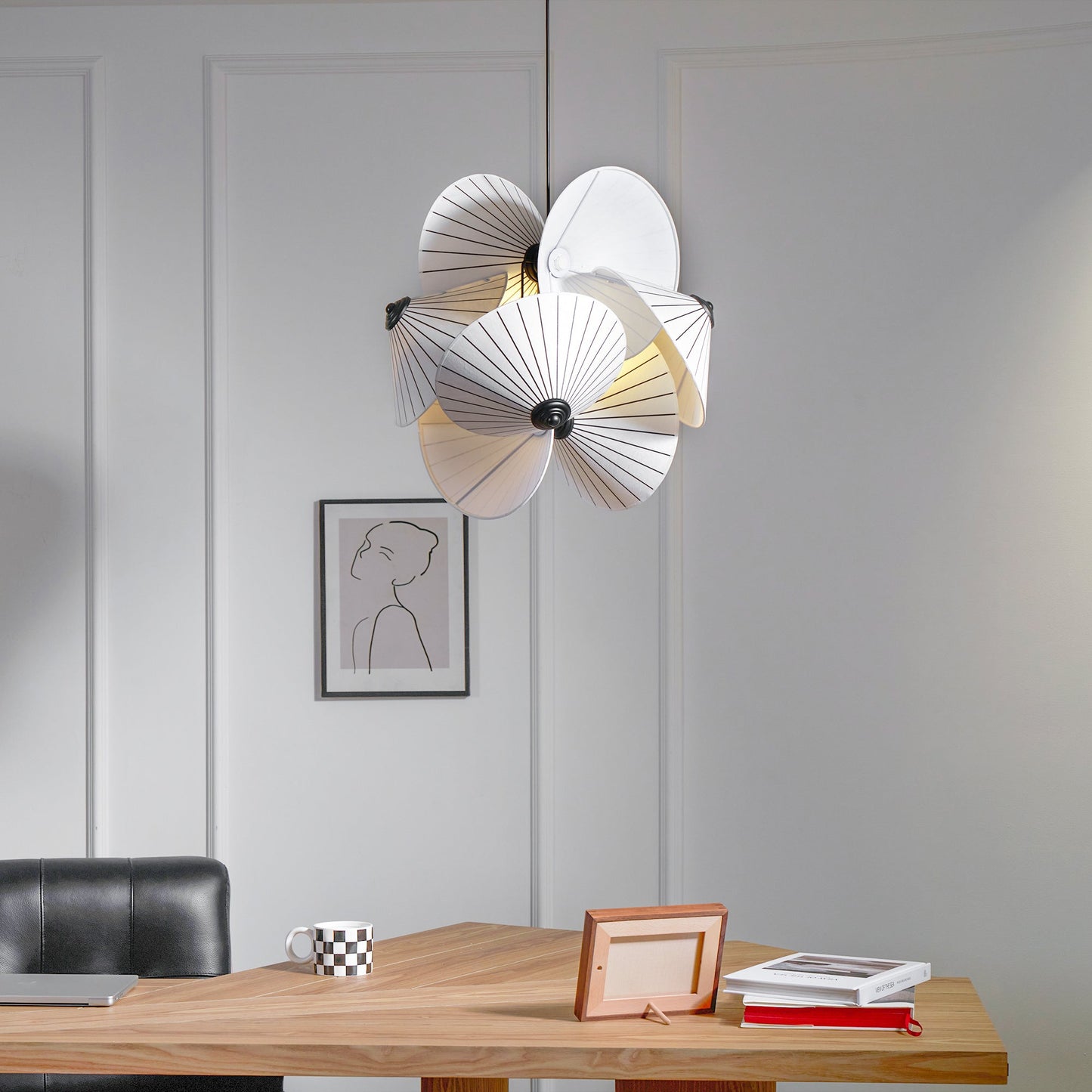 Serpentine Pendant Light
