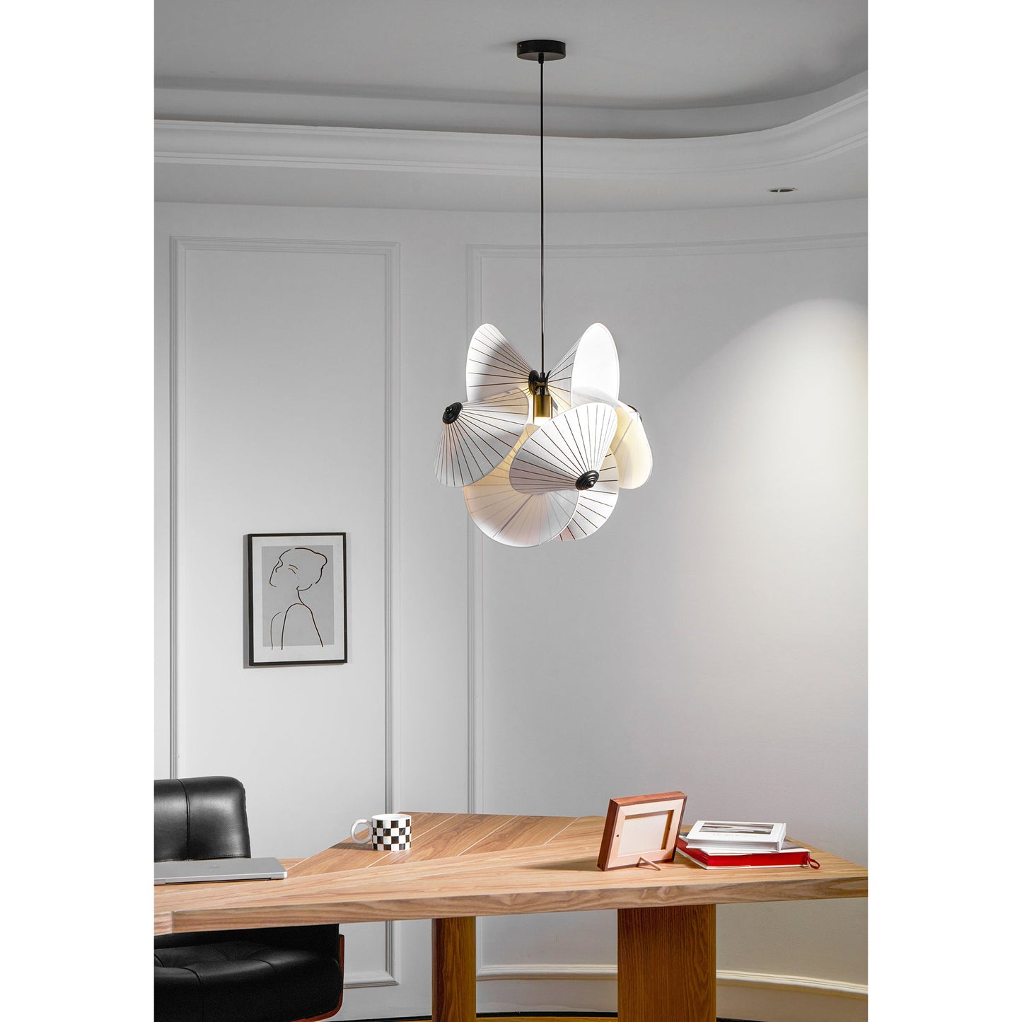 Serpentine Pendant Light
