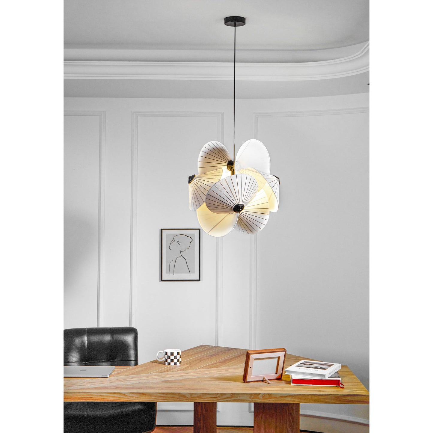 Serpentine Pendant Light