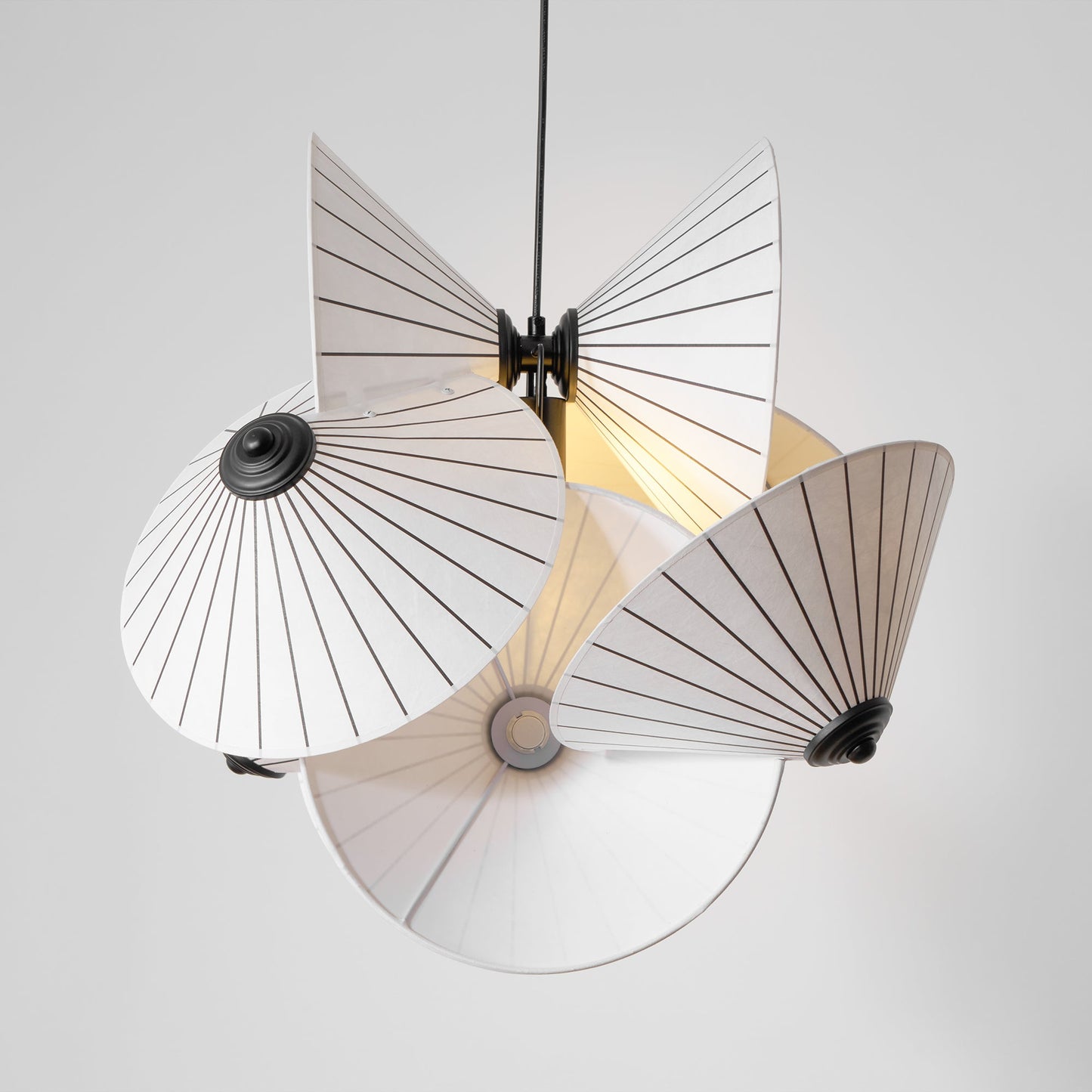 Serpentine Pendant Light