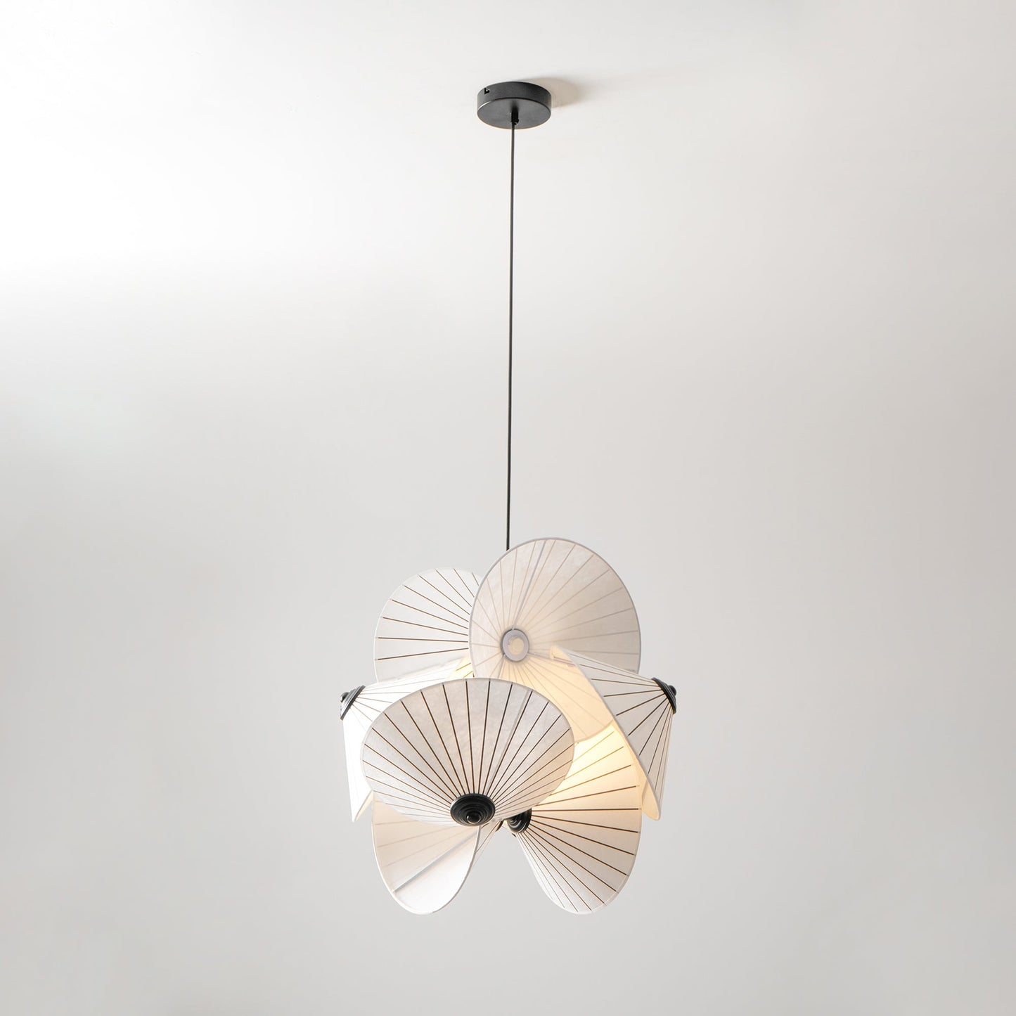 Serpentine Pendant Light