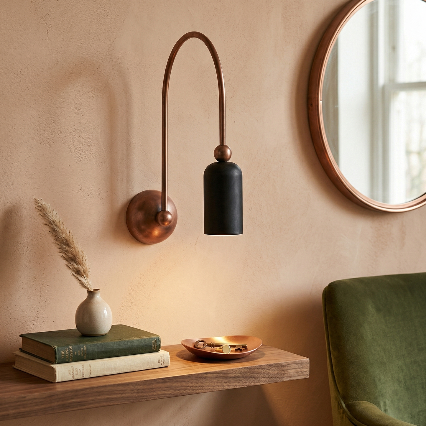 Madame Wall Lamp