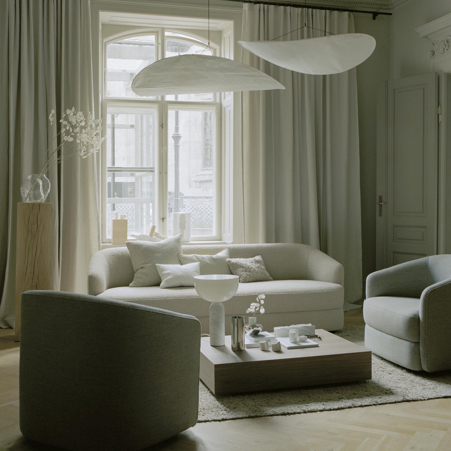 Tense Dupont Paper Pendant Lamp
