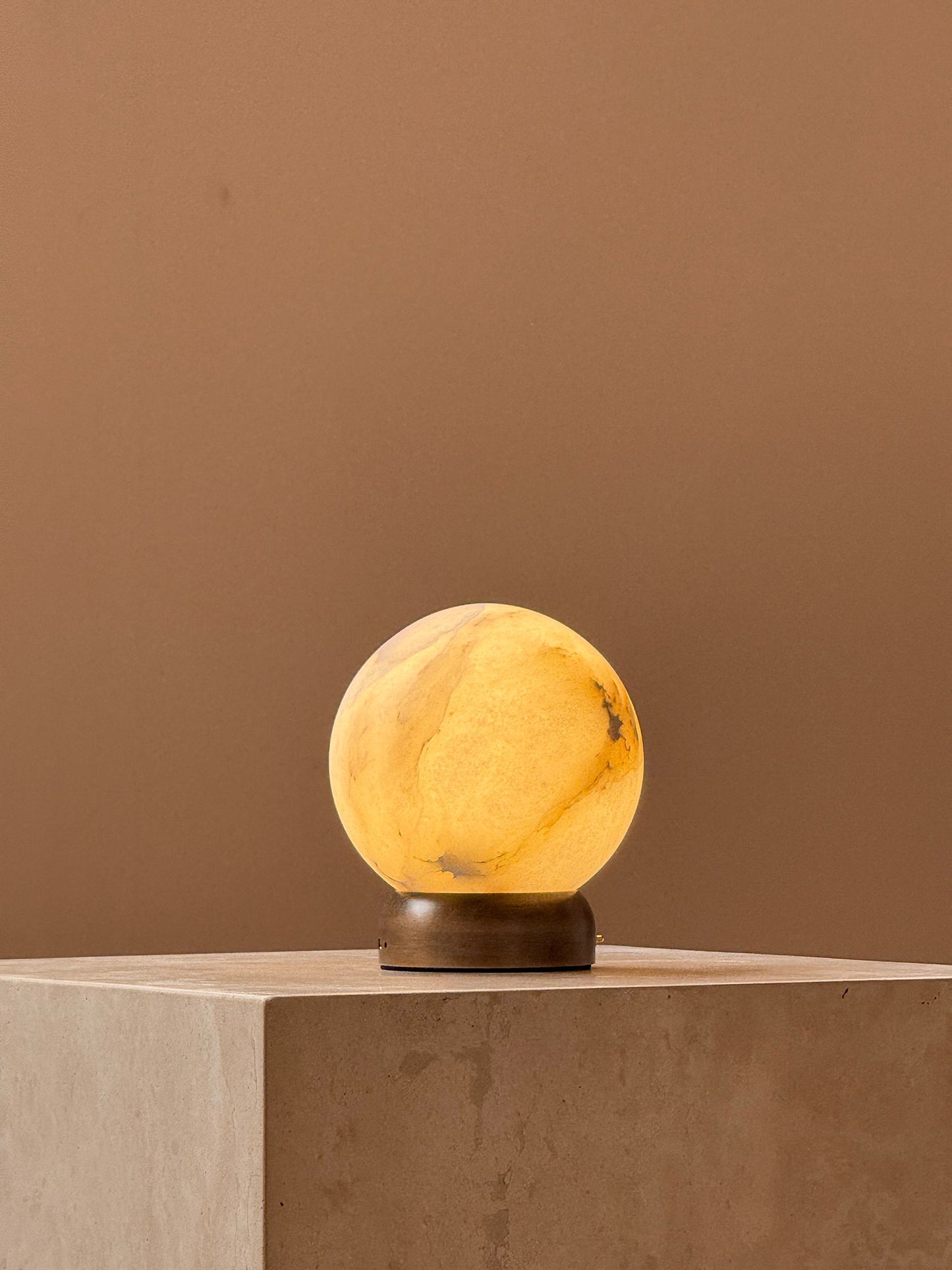Trevi Table Lamp (Built-in Battery)