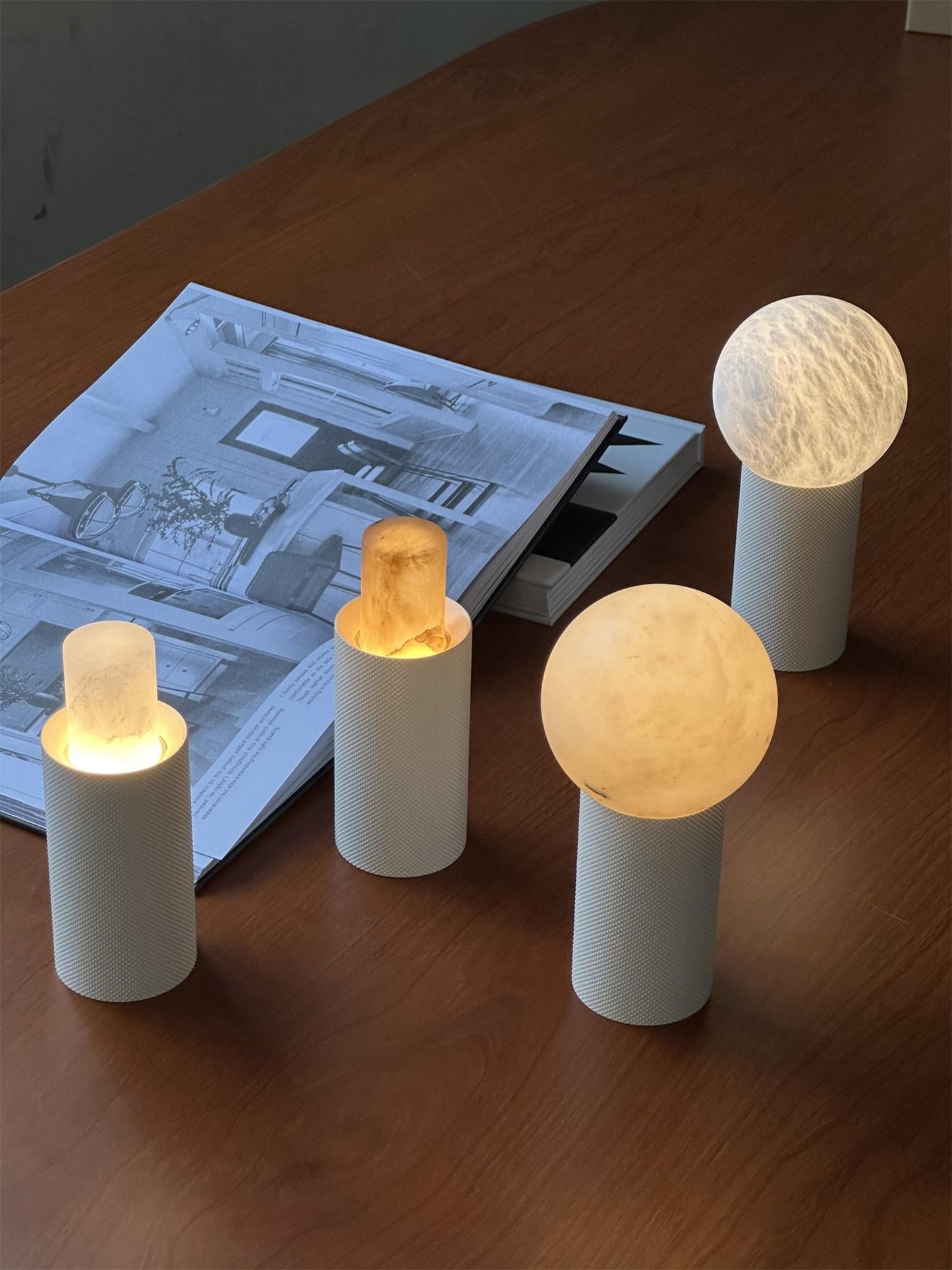Cordless Alabaster Table Lamp (Built-in Battery)
