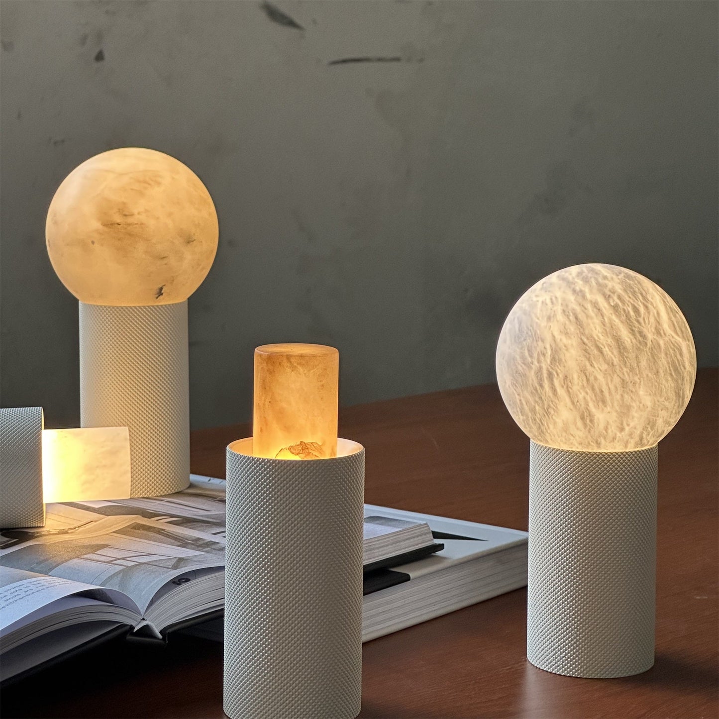 Cordless Alabaster Table Lamp (Built-in Battery)