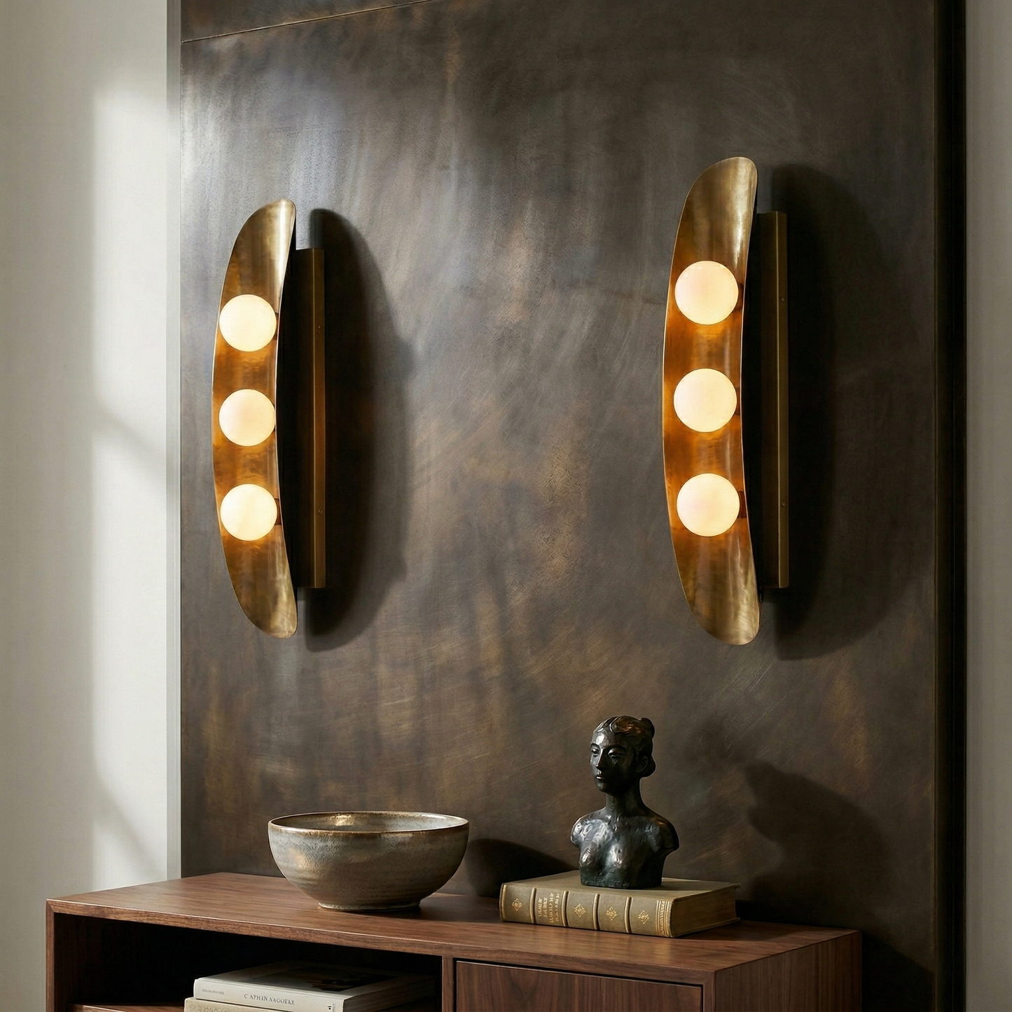 Hopper Wall Lamp