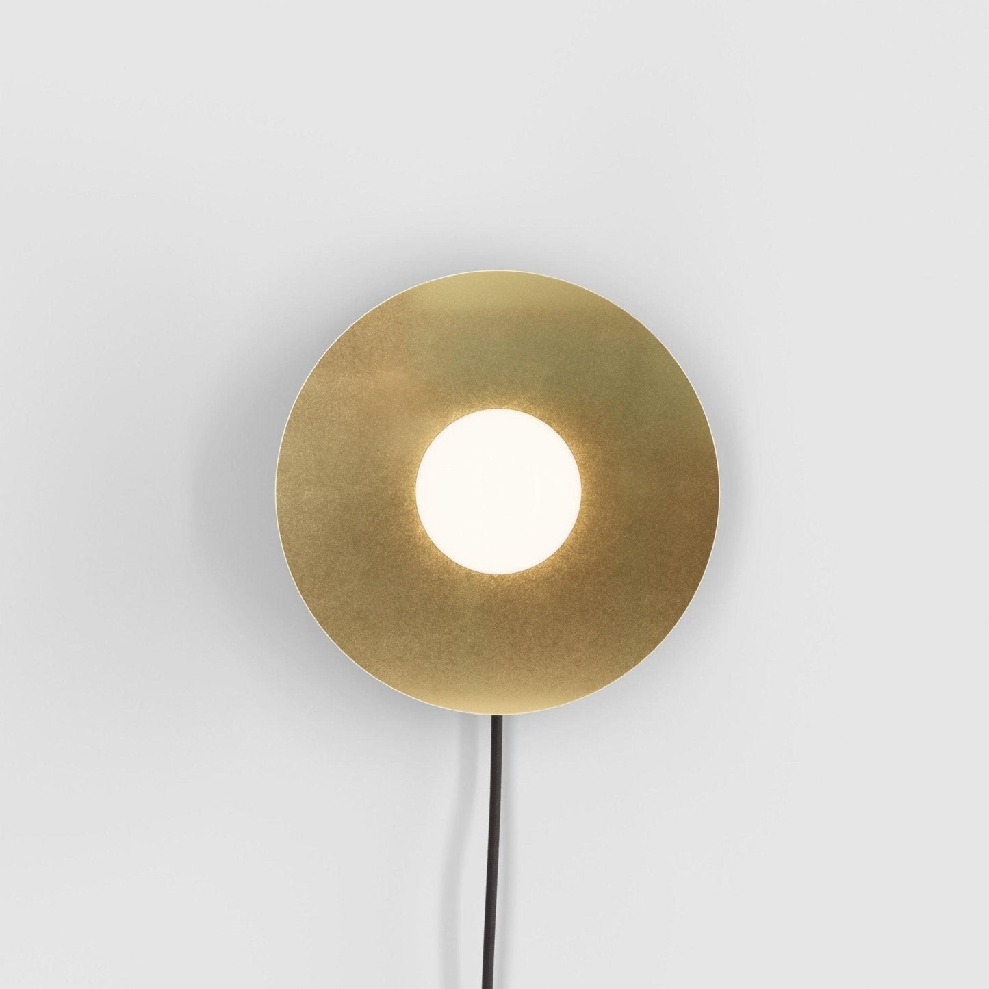 Dot Brass Wall Lamp