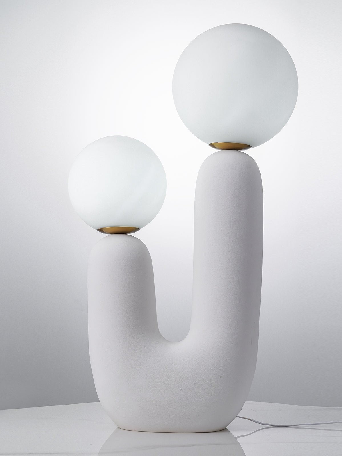 Oo Hand-Built Ceramic Statement Table Lamp