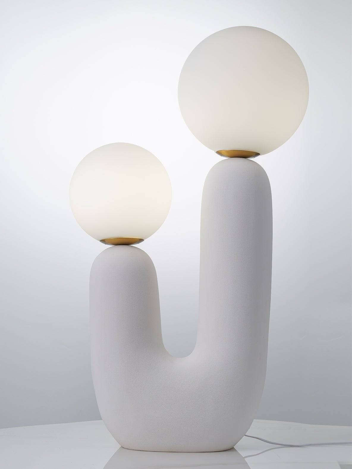 Oo Hand-Built Ceramic Statement Table Lamp